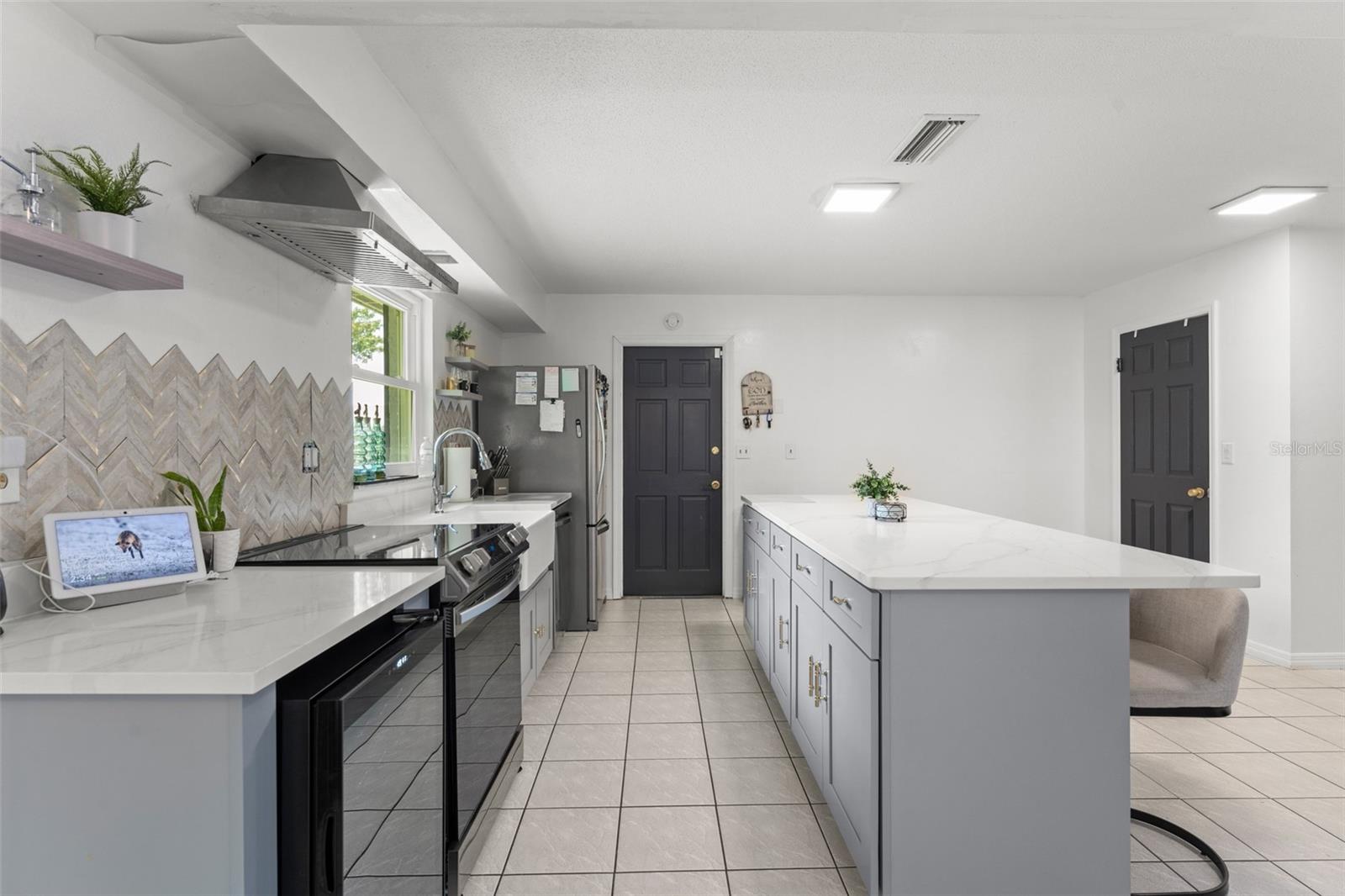 Image 17 of 41 For 429 Virginia Avenue