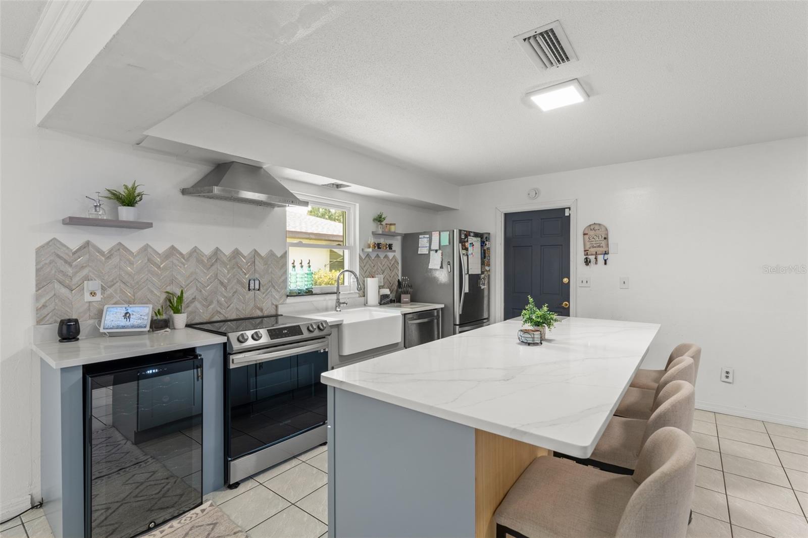 Image 18 of 41 For 429 Virginia Avenue