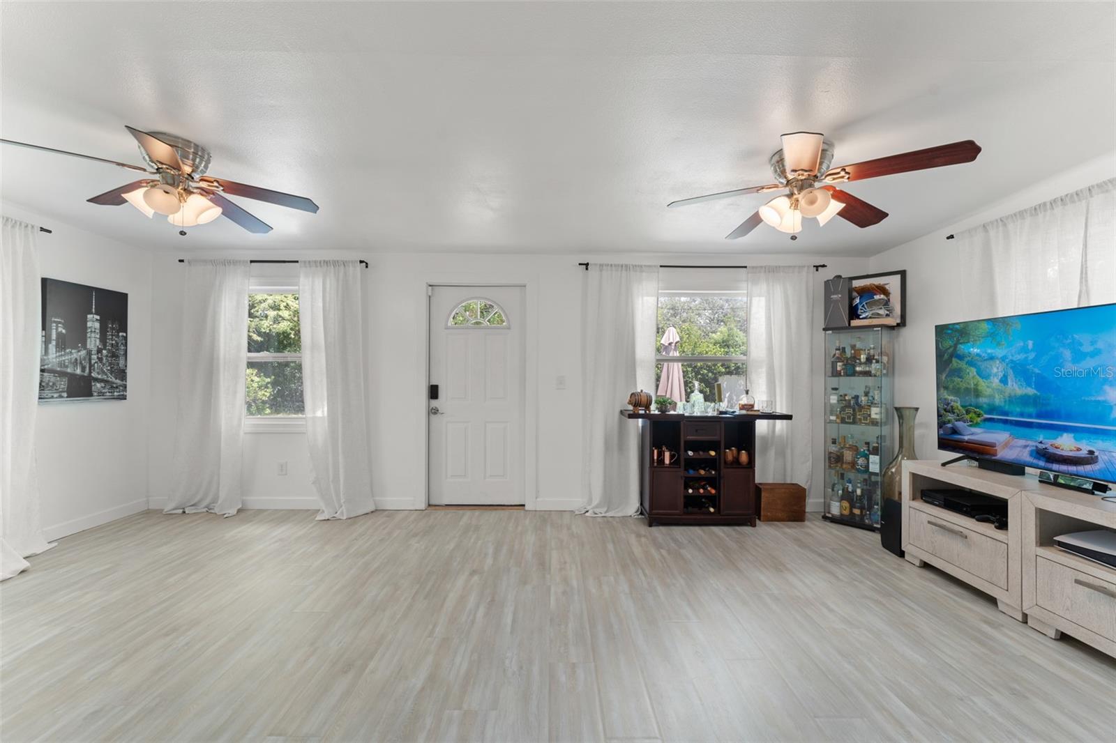 Image 26 of 41 For 429 Virginia Avenue