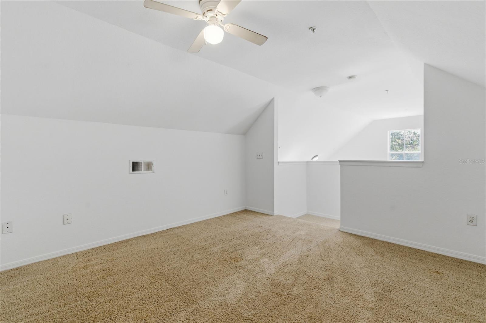 Image 10 of 30 For 5971 Westgate Drive 1221