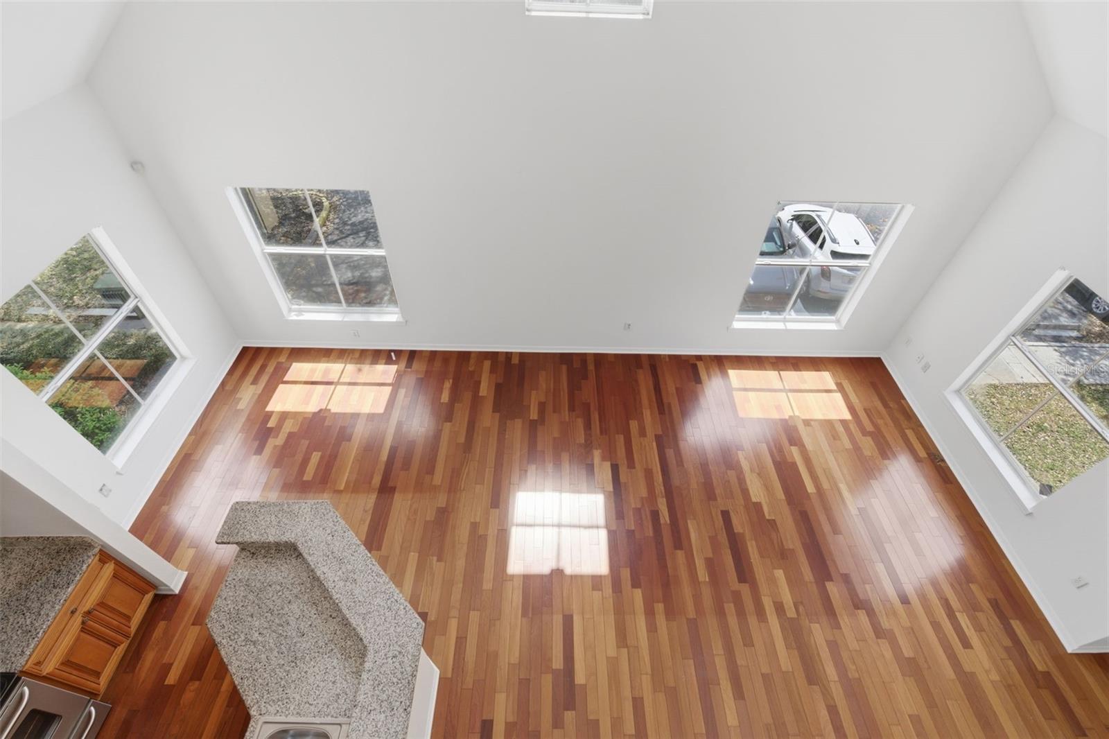 Image 12 of 30 For 5971 Westgate Drive 1221