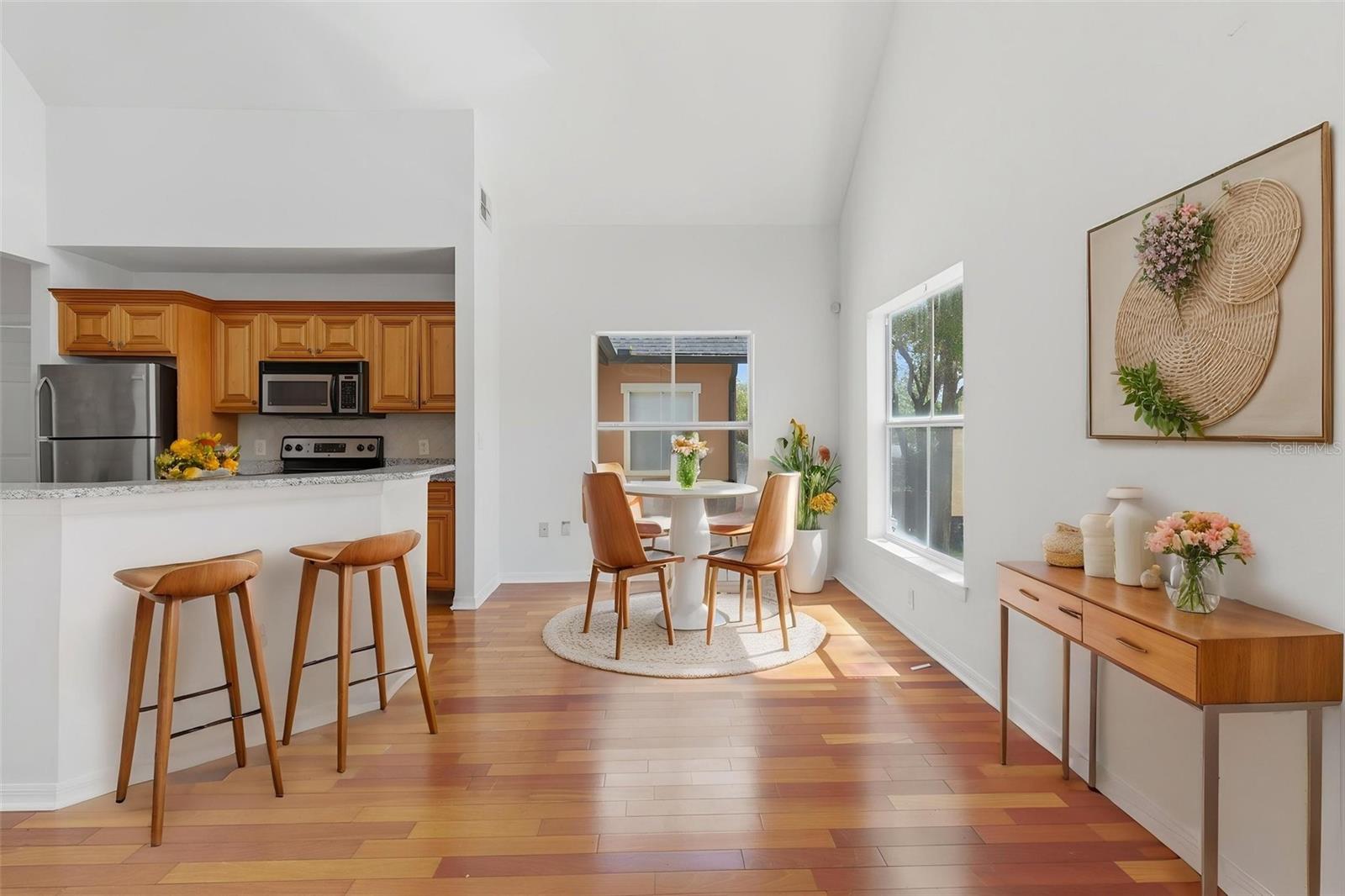 Image 14 of 30 For 5971 Westgate Drive 1221