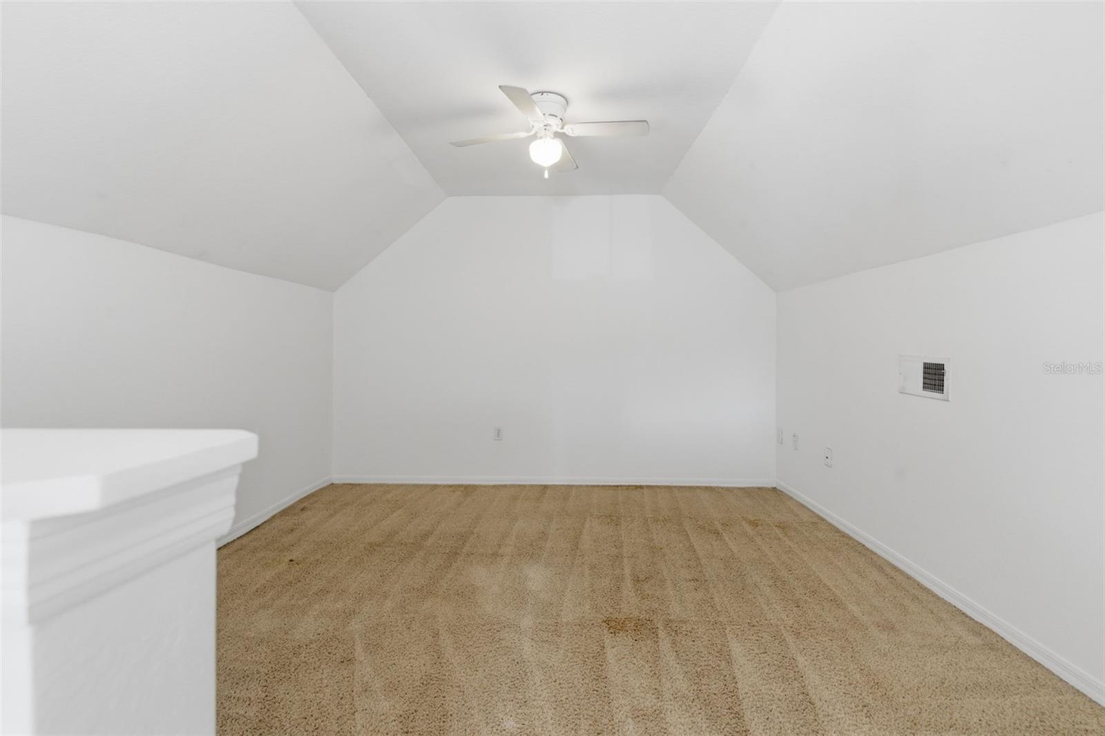 Image 9 of 30 For 5971 Westgate Drive 1221