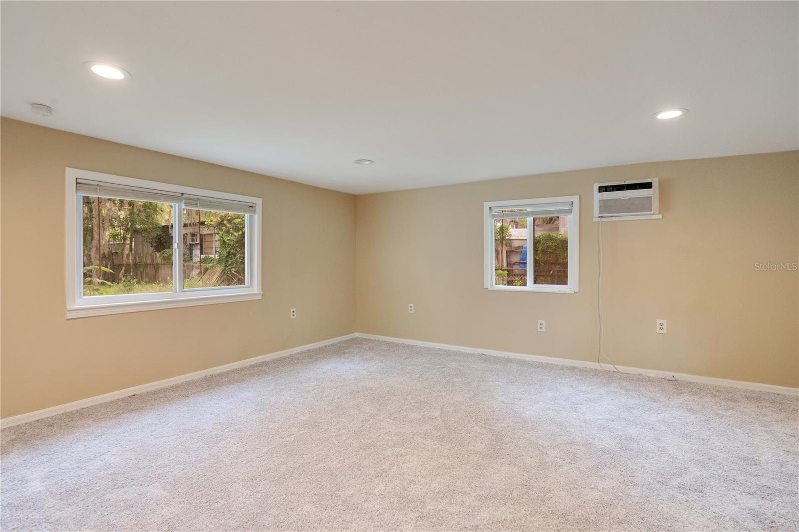 Image 21 of 27 For 38341 Palm Grove Drive