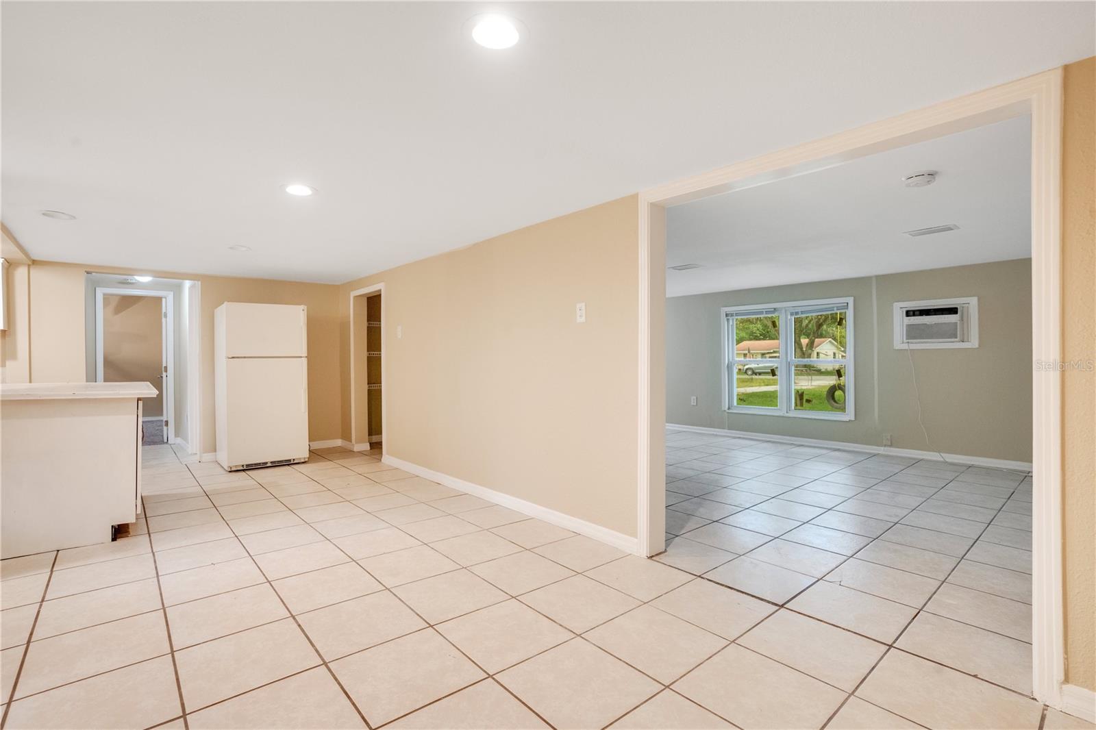 Image 9 of 27 For 38341 Palm Grove Drive