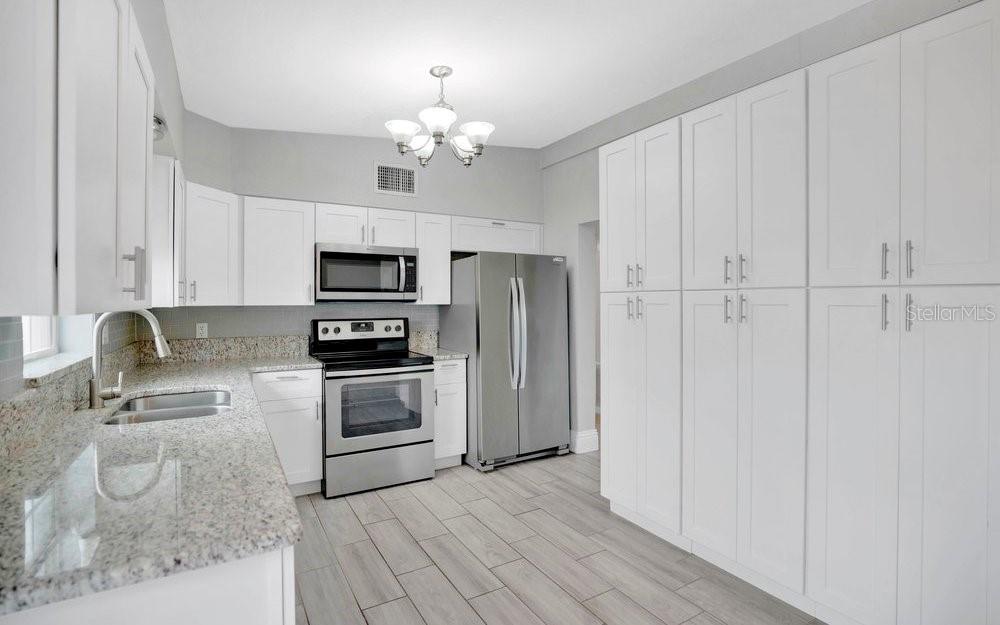 Image 7 of 29 For 1009 Neuse Avenue