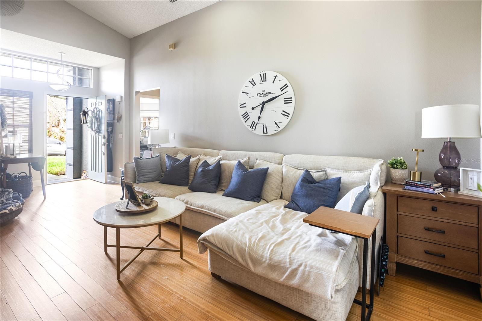 Image 26 of 47 For 5038 Hook Hollow Circle