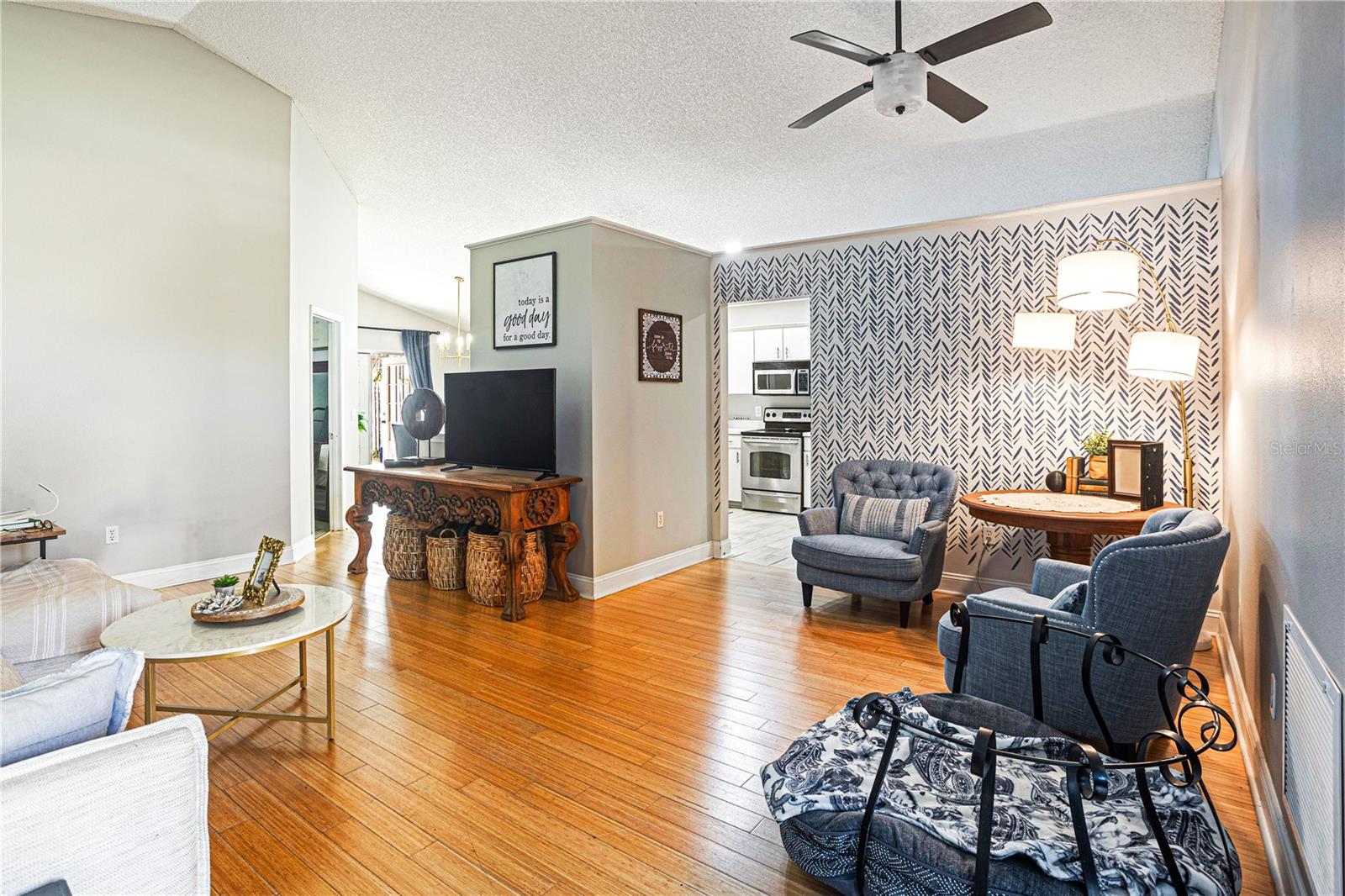 Image 27 of 47 For 5038 Hook Hollow Circle