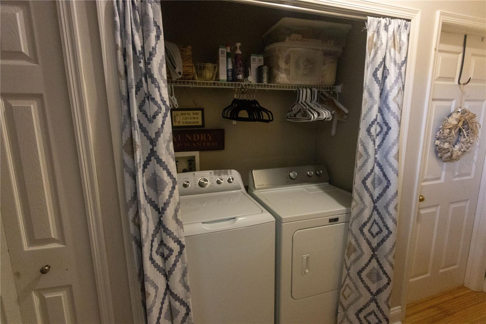 Image 42 of 47 For 5038 Hook Hollow Circle