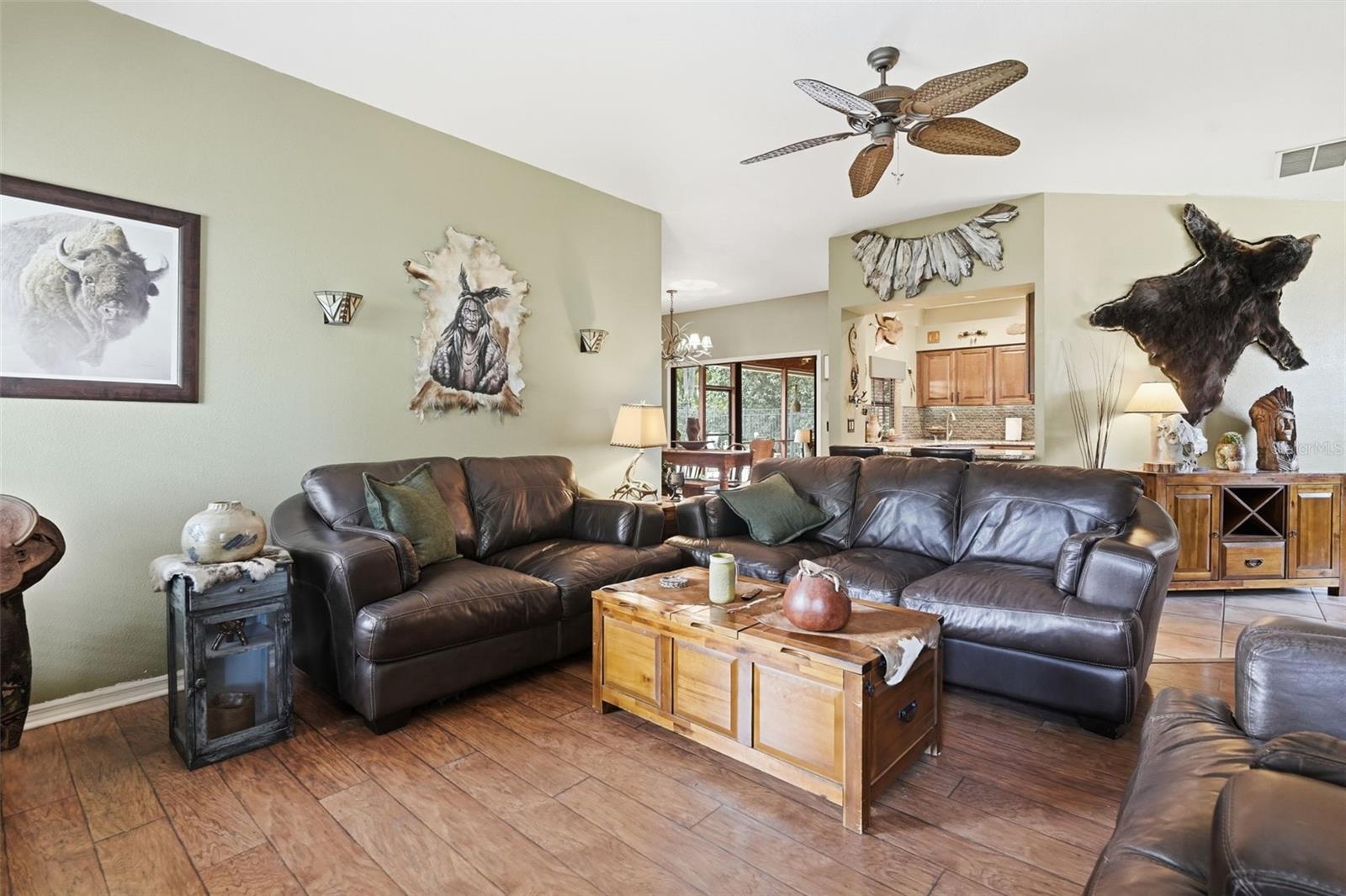 Image 14 of 29 For 333 Kimi Court