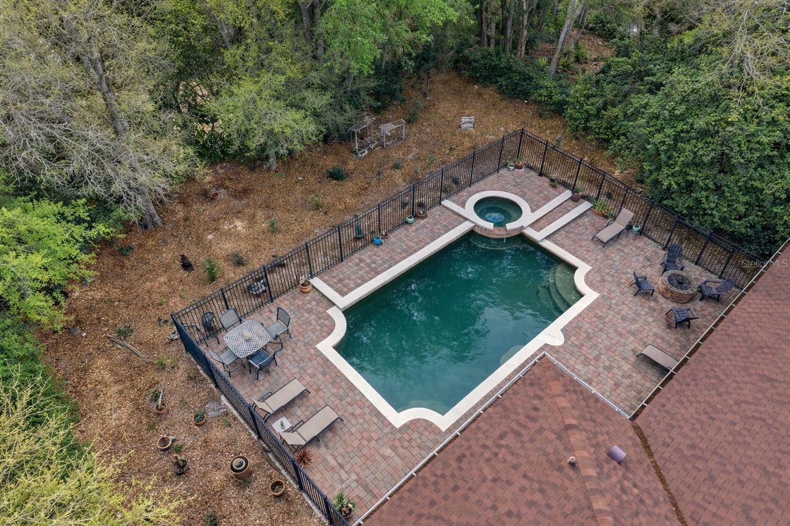 Image 26 of 29 For 333 Kimi Court