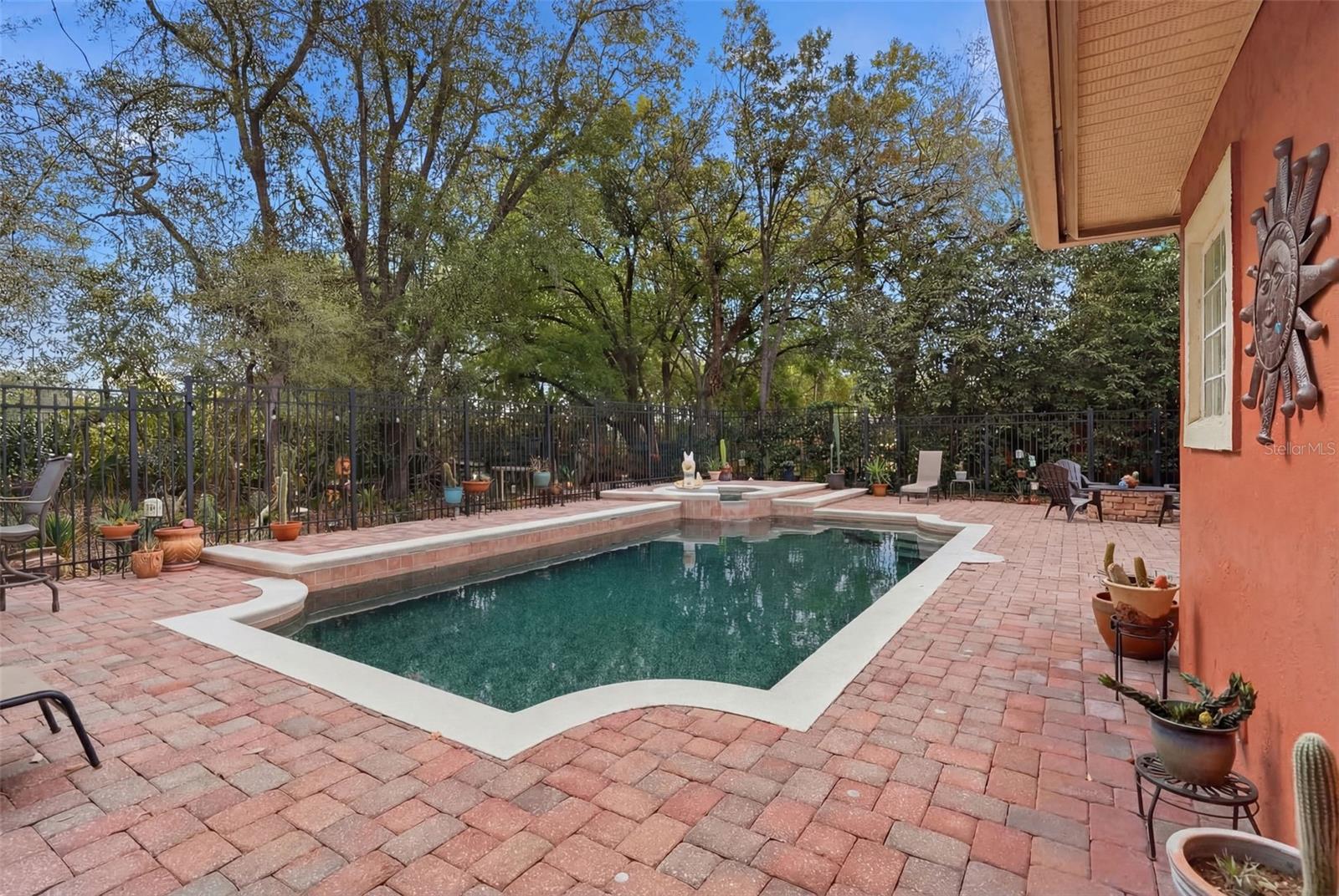 Image 4 of 29 For 333 Kimi Court