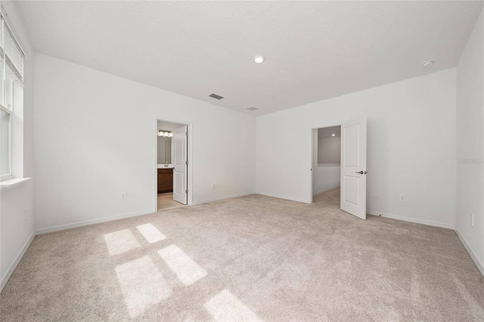 Image 26 of 41 For 16277 Honey Harvest Street