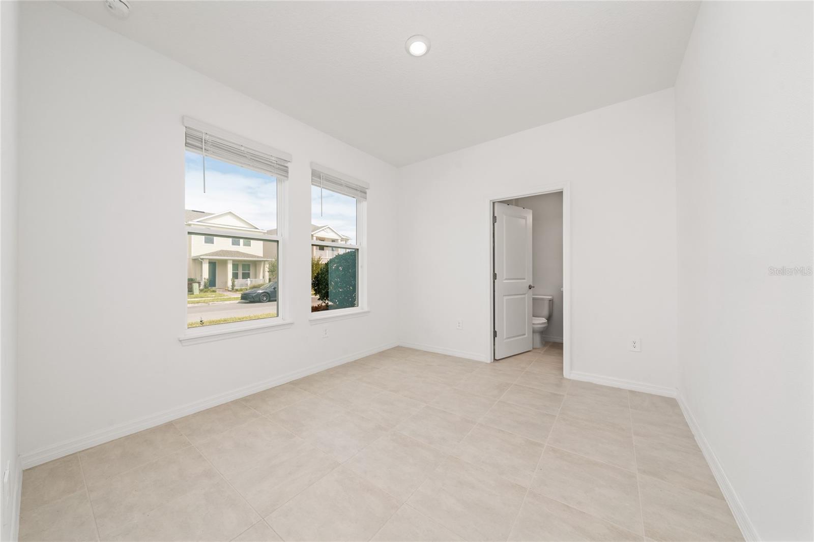 Image 5 of 41 For 16277 Honey Harvest Street