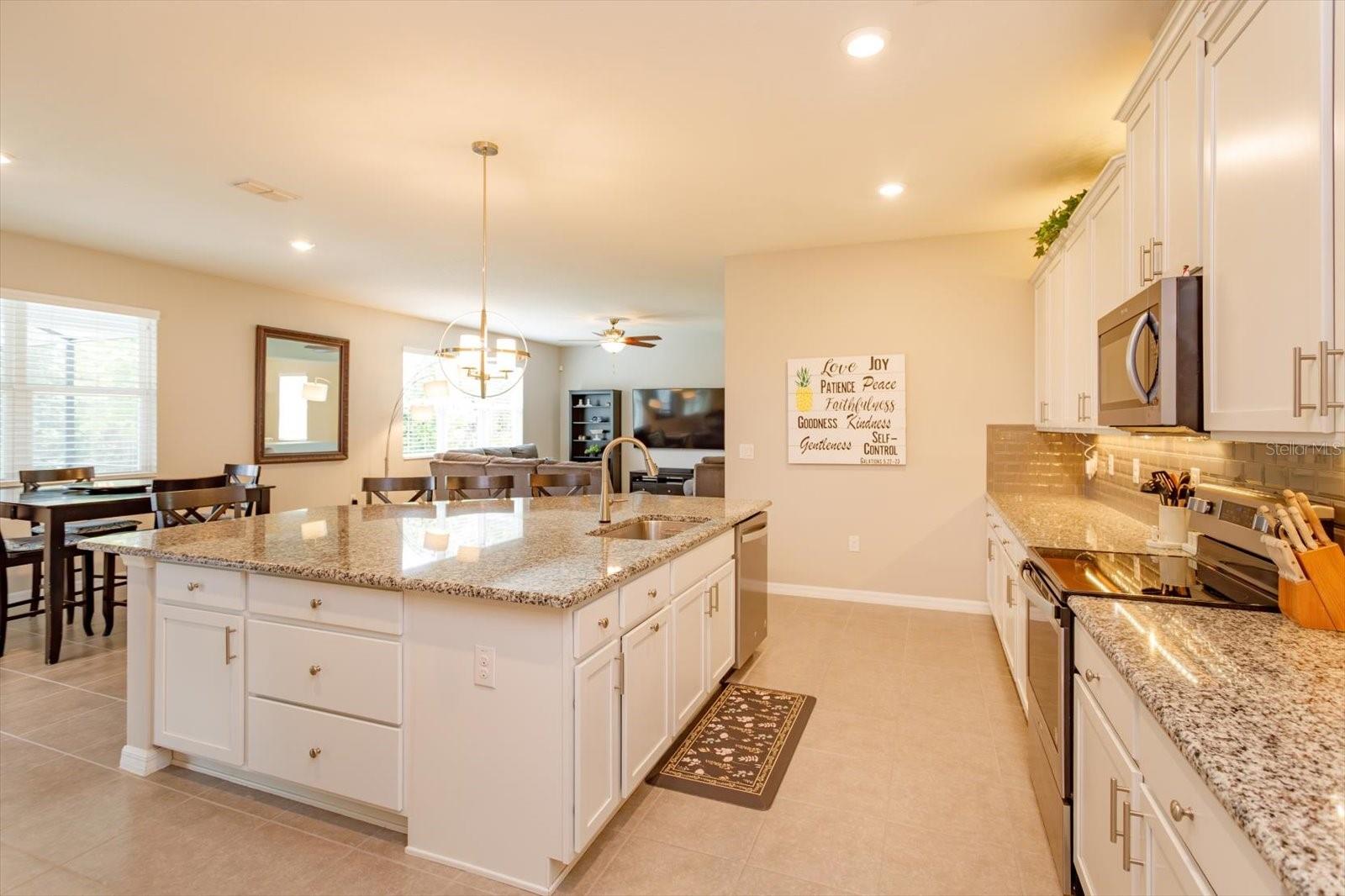 Image 14 of 40 For 13813 Peach Orchard Way