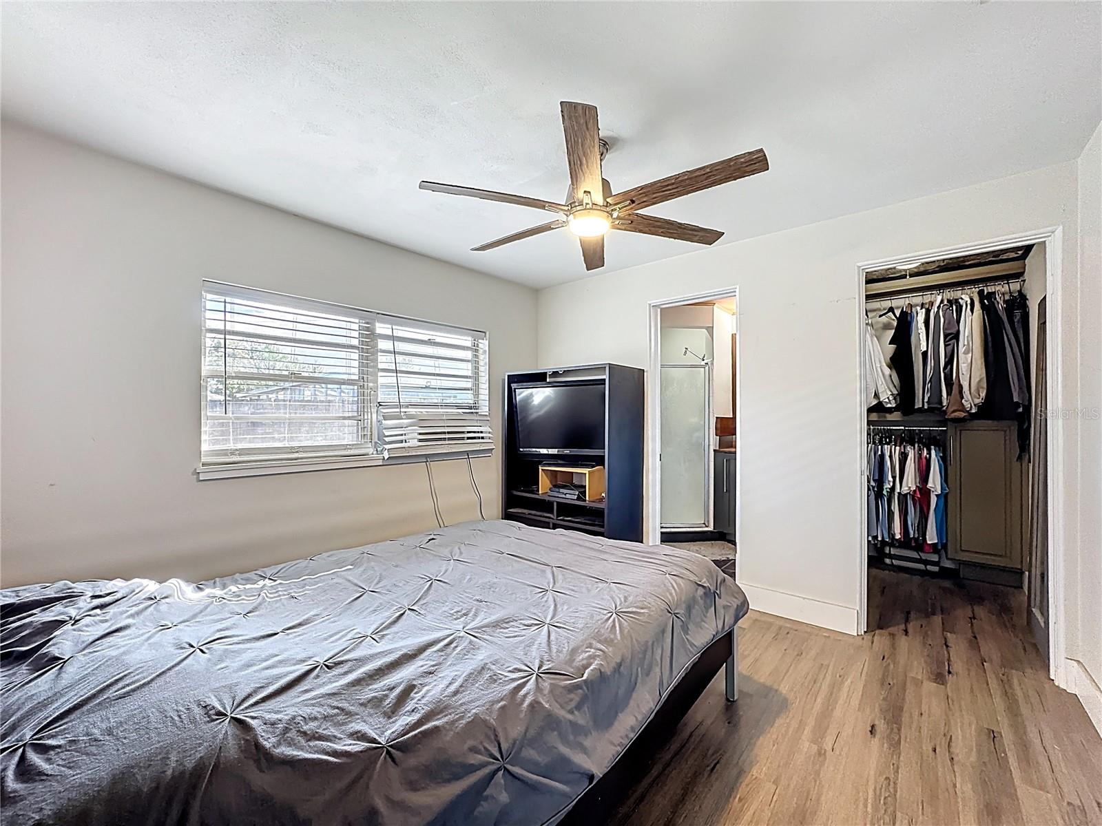 Image 23 of 43 For 512 Lakemont Avenue