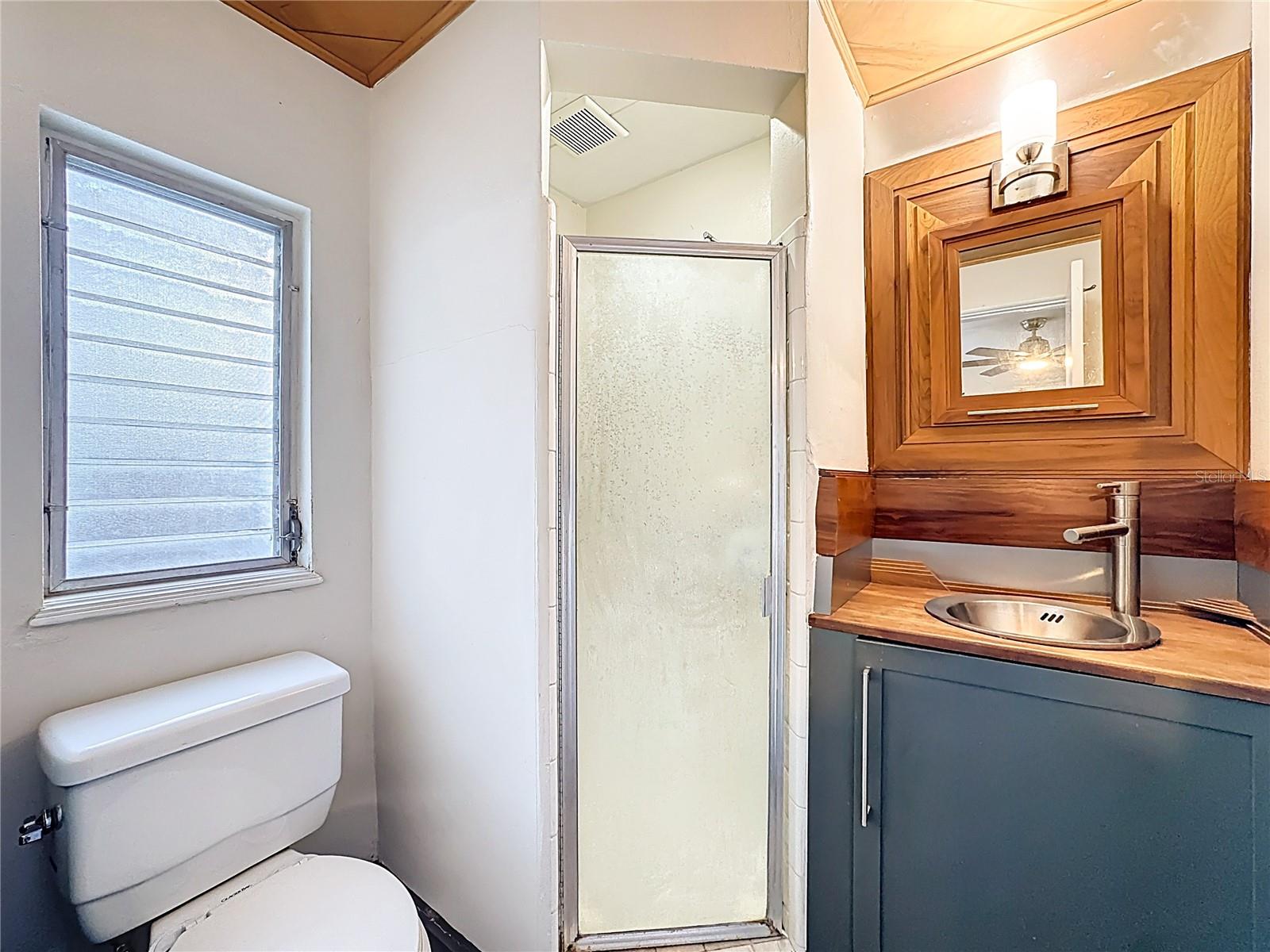 Image 26 of 43 For 512 Lakemont Avenue