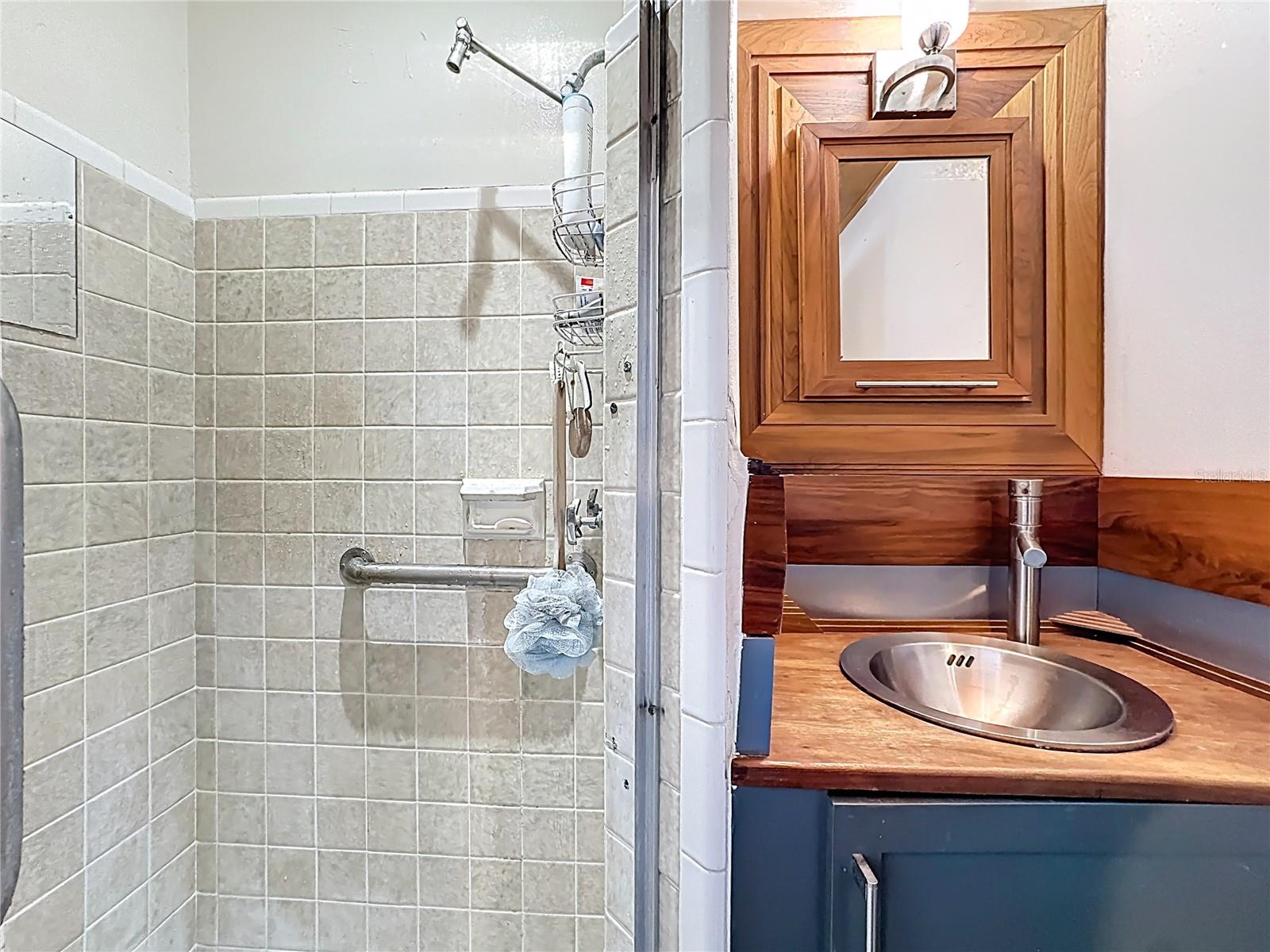 Image 27 of 43 For 512 Lakemont Avenue