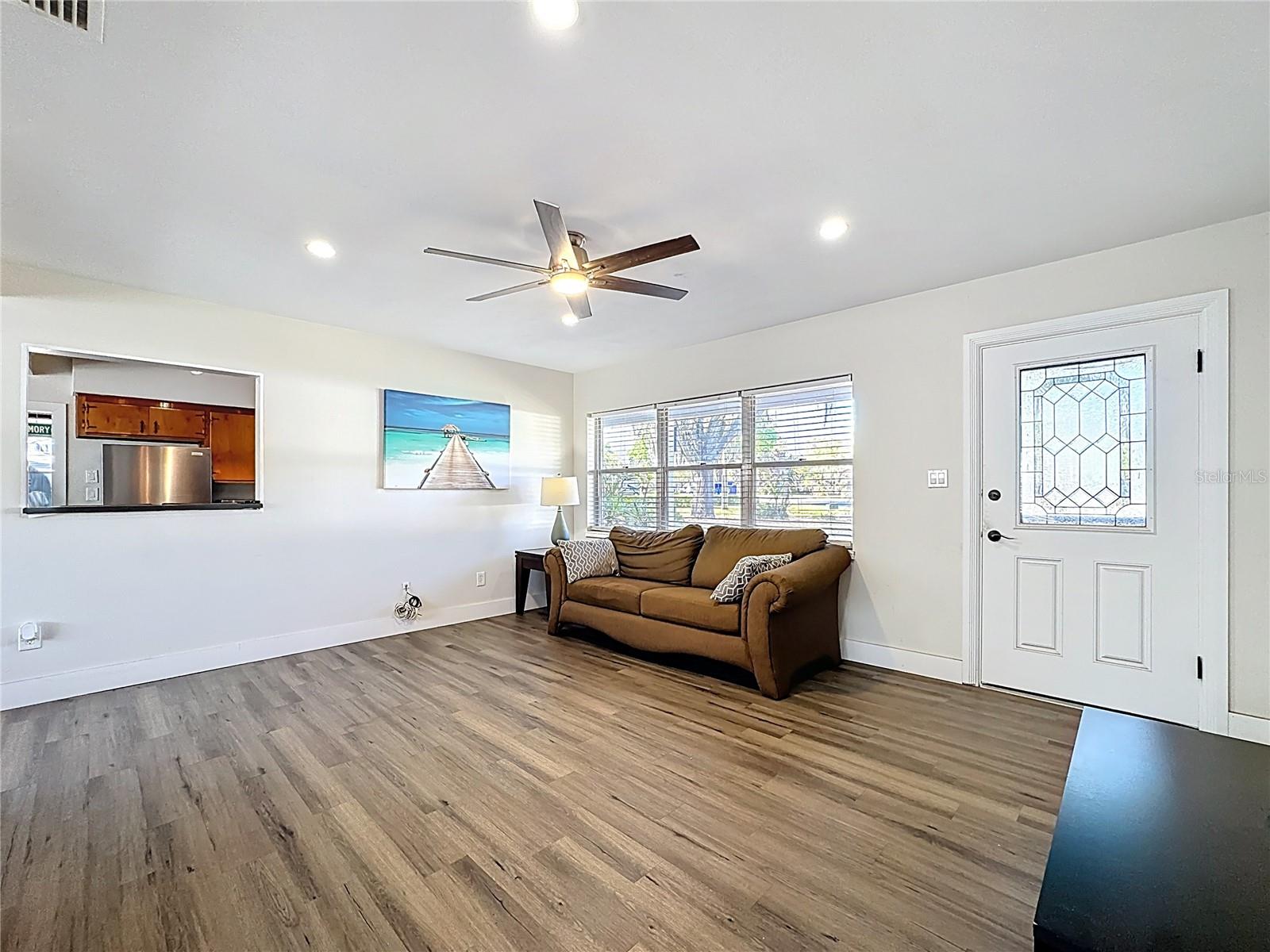 Image 3 of 43 For 512 Lakemont Avenue