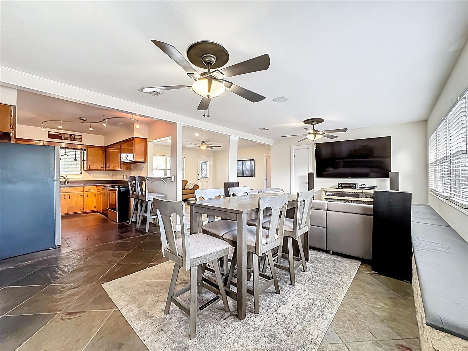 Image 8 of 43 For 512 Lakemont Avenue