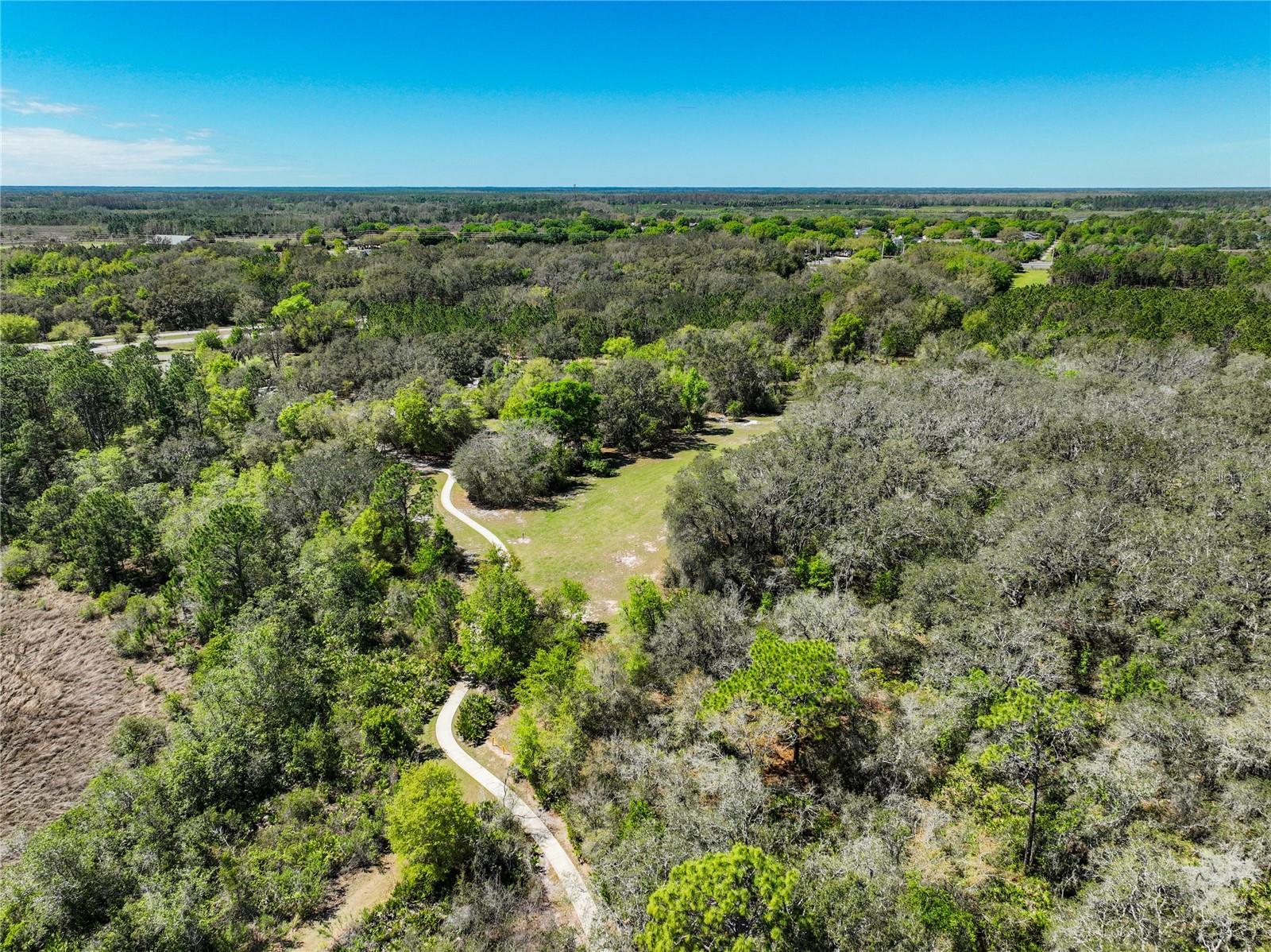 Image 12 of 79 For 16486 Champlain Street