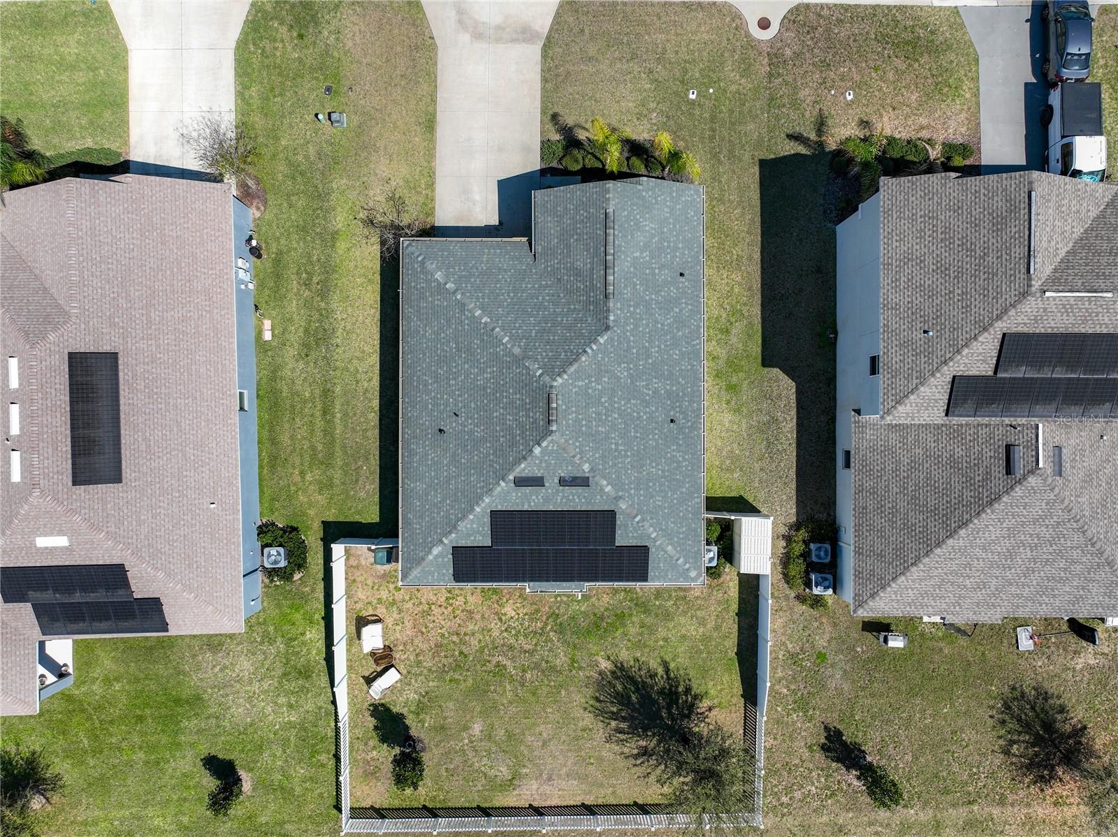 Image 21 of 79 For 16486 Champlain Street