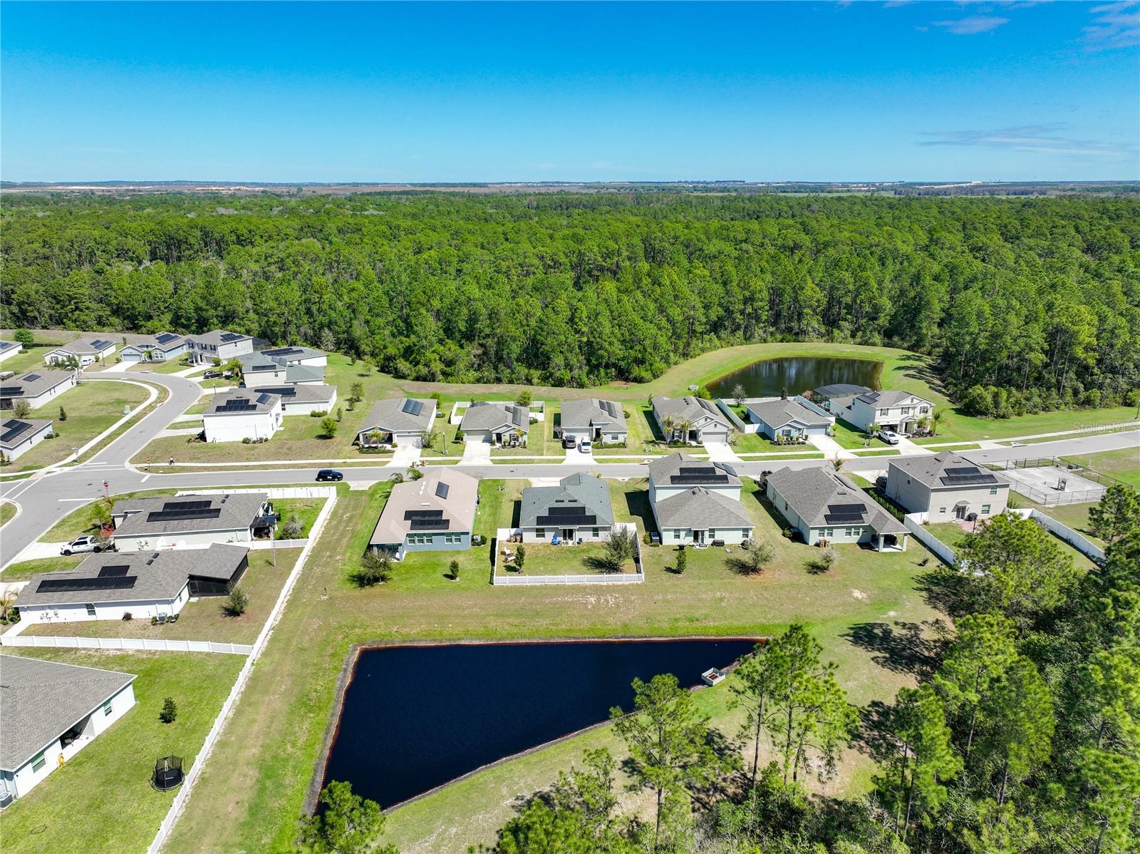 Image 24 of 79 For 16486 Champlain Street