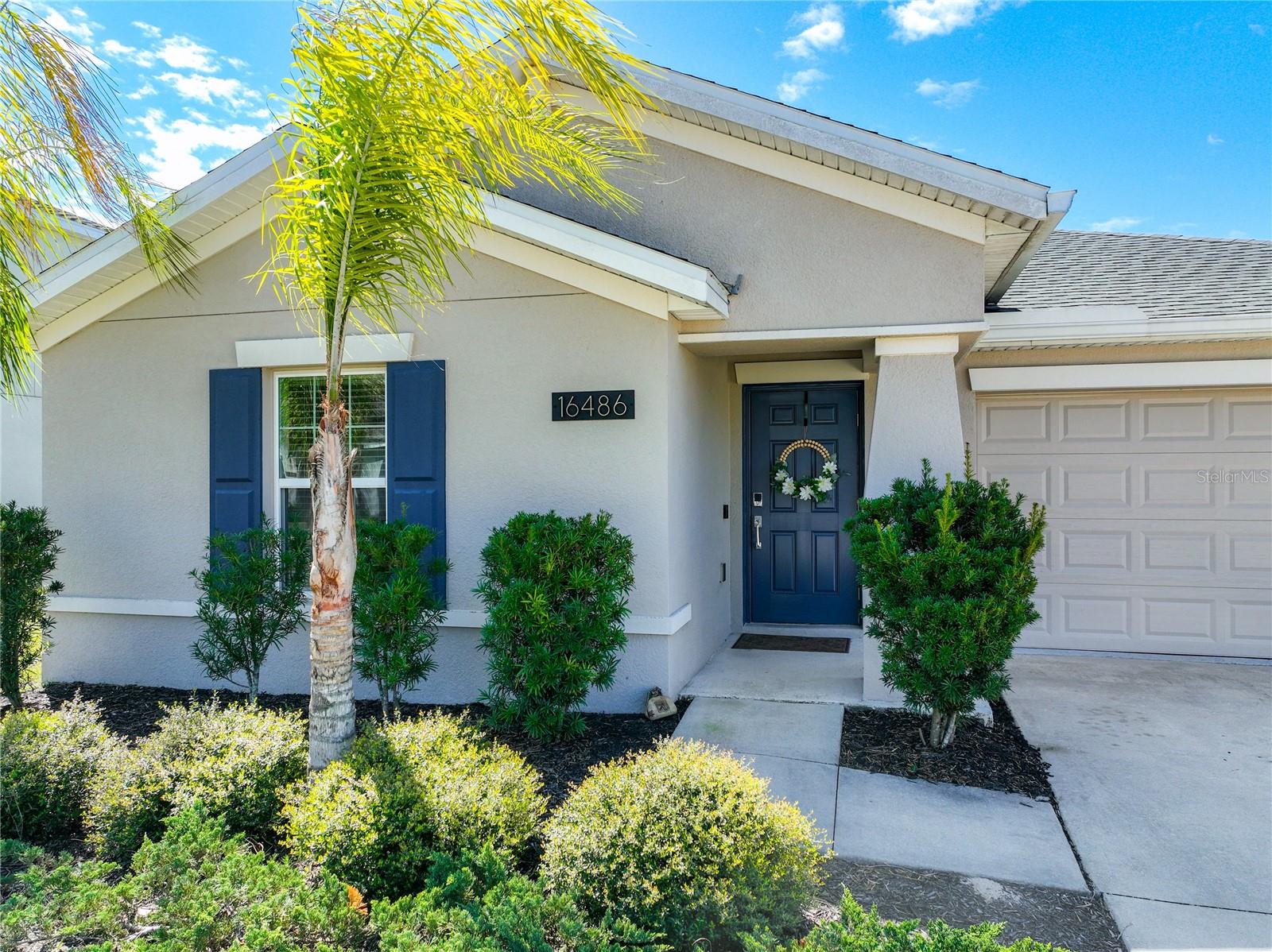 Image 4 of 79 For 16486 Champlain Street