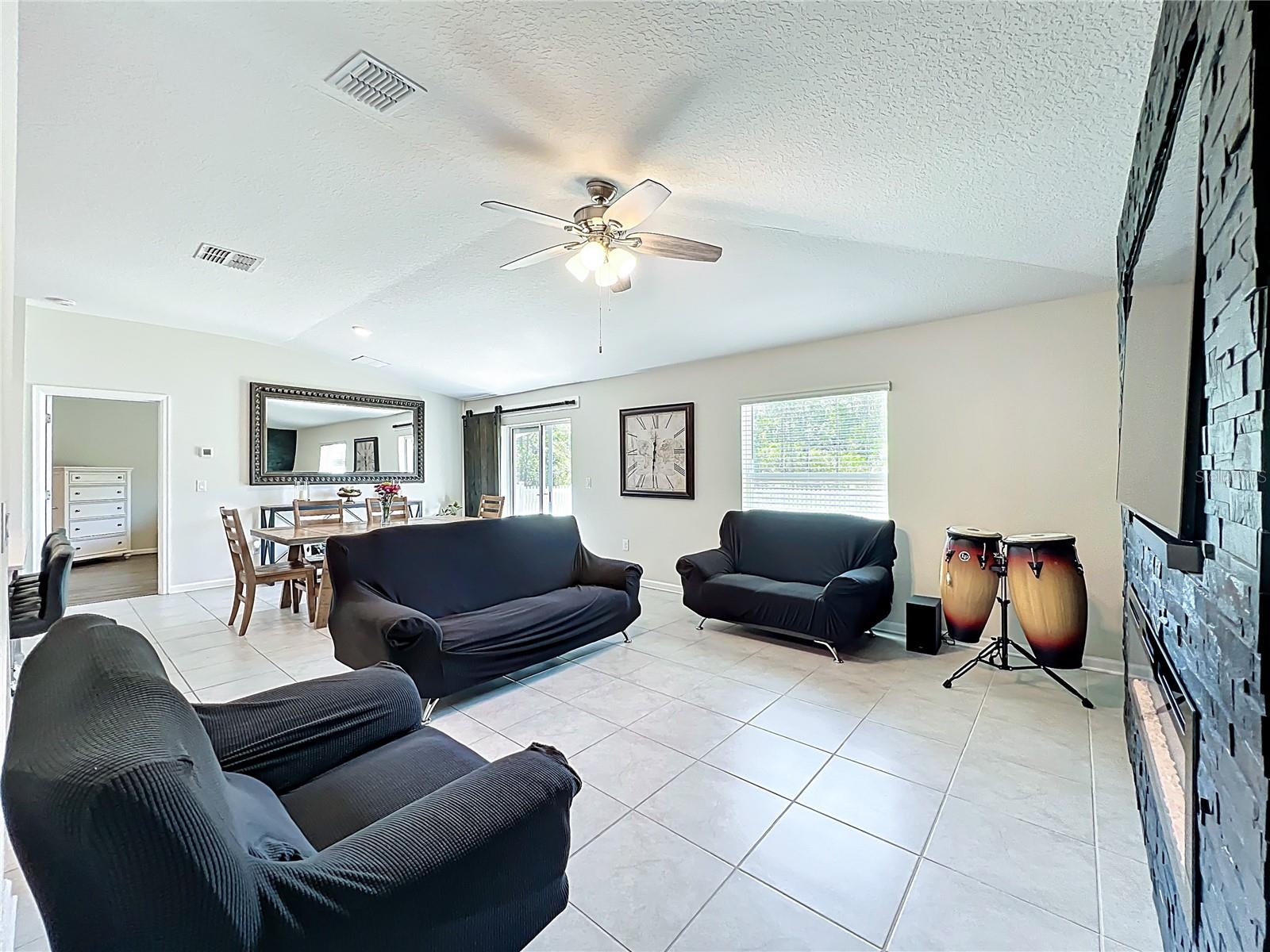 Image 55 of 79 For 16486 Champlain Street