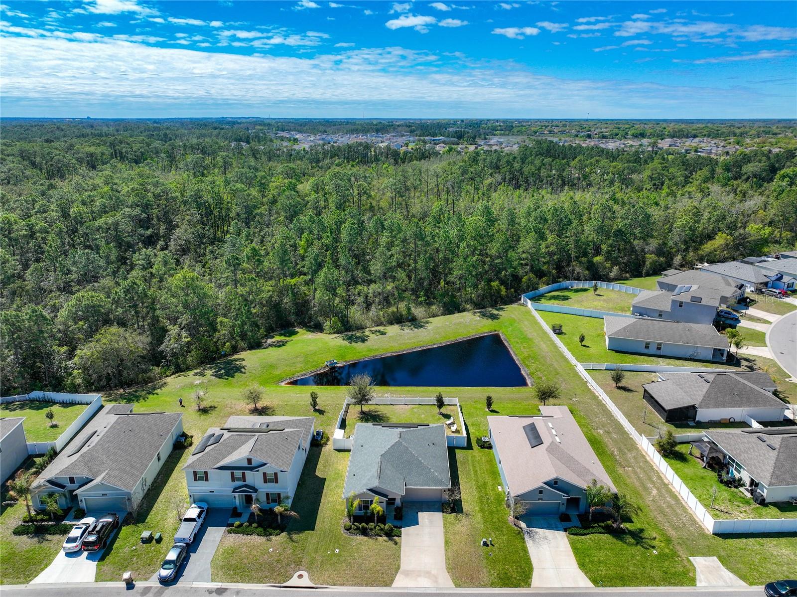 Image 6 of 79 For 16486 Champlain Street