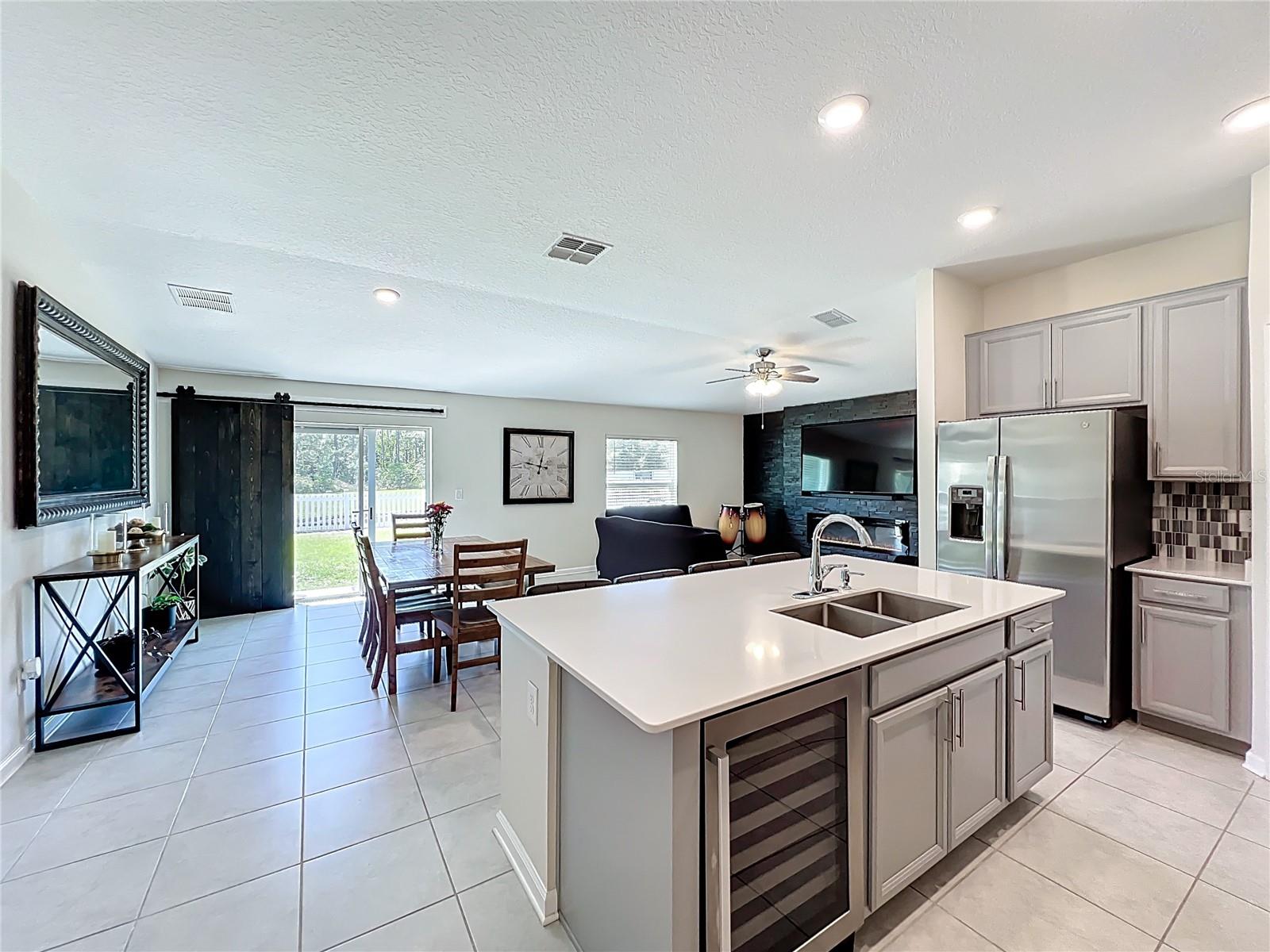 Image 62 of 79 For 16486 Champlain Street