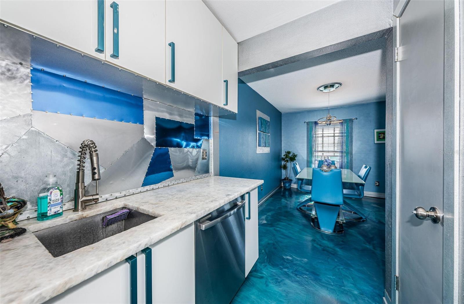 Image 27 of 59 For 5011 Starfish Drive Se C