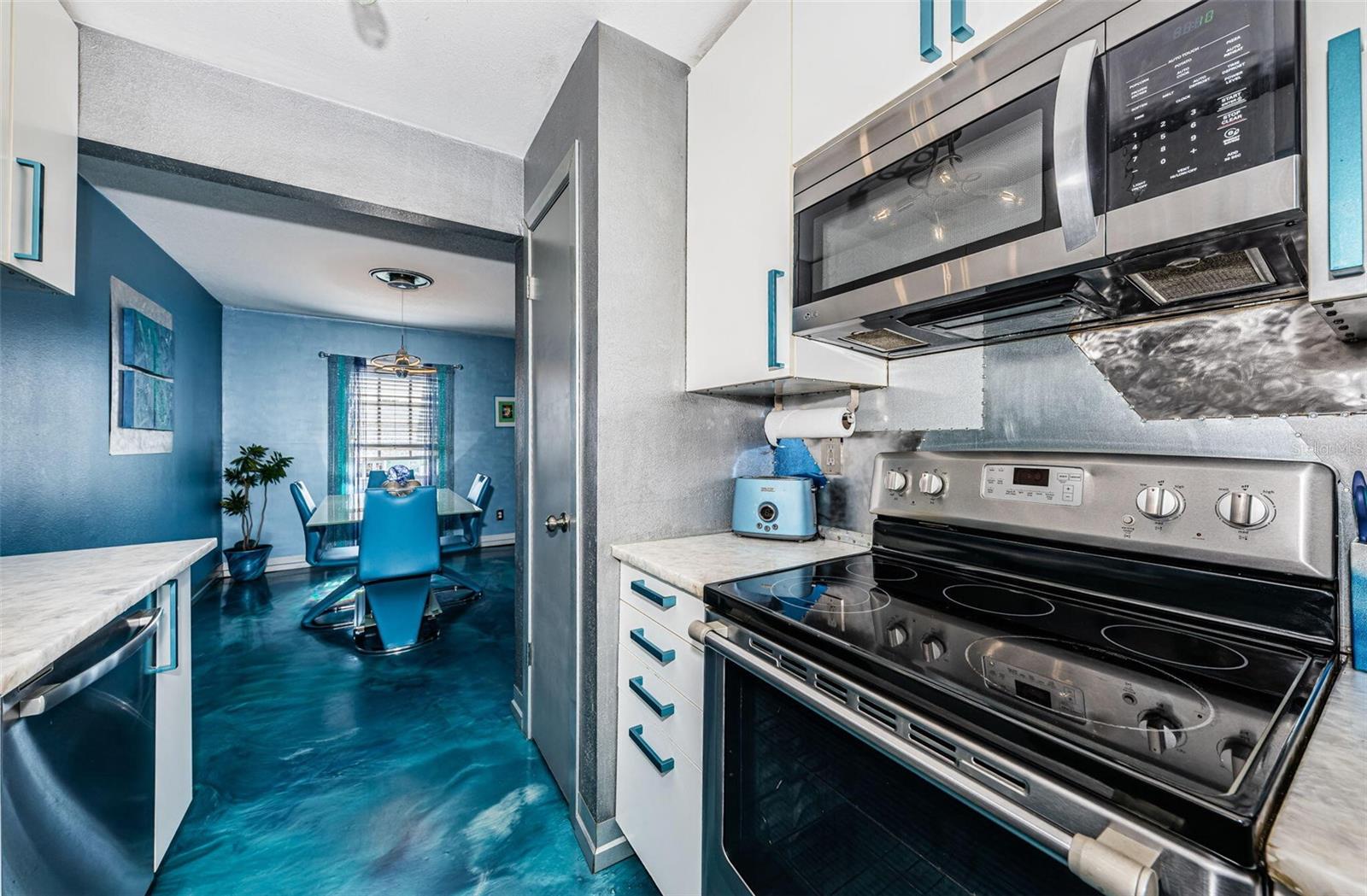 Image 28 of 59 For 5011 Starfish Drive Se C