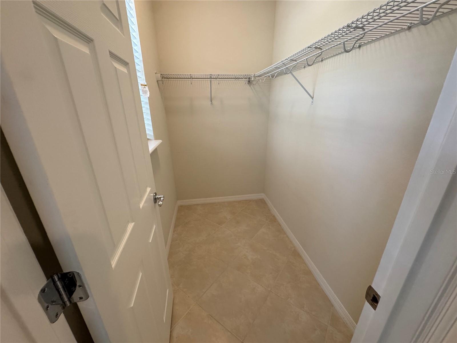 Image 19 of 54 For 11902 Lorenza Lane