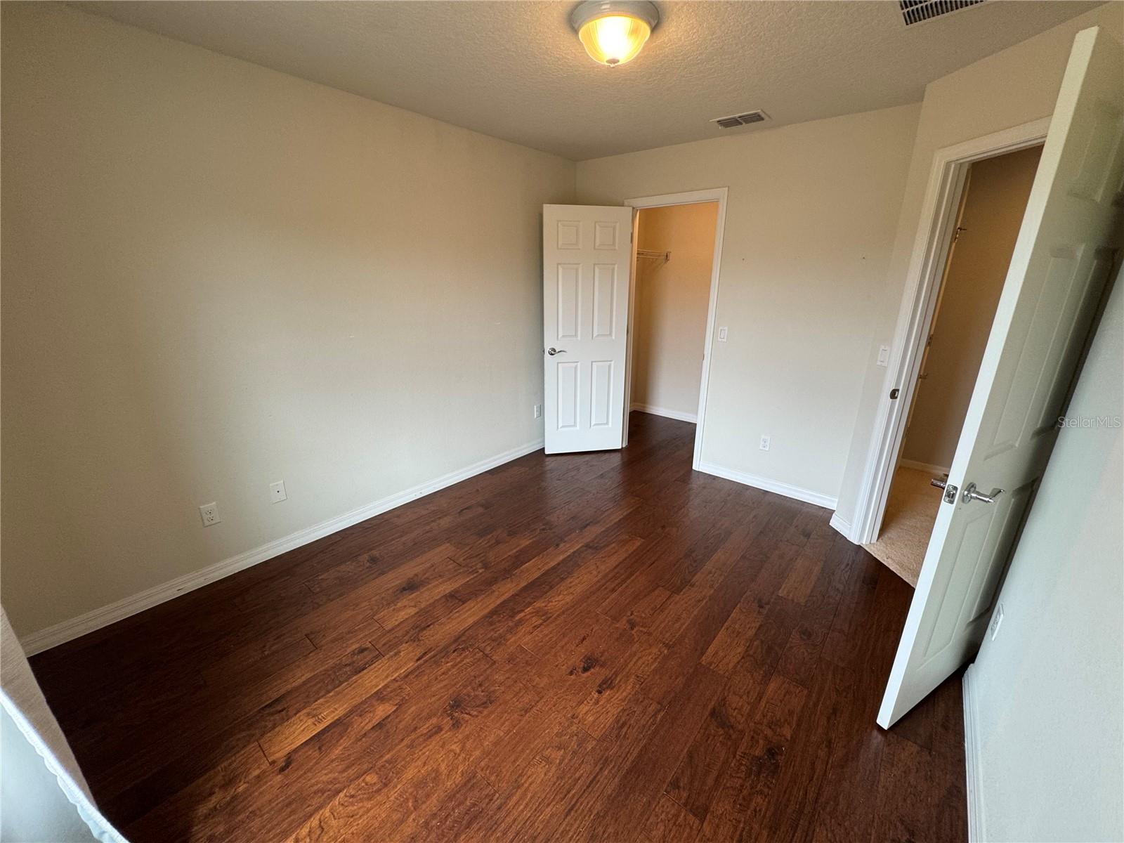 Image 27 of 54 For 11902 Lorenza Lane