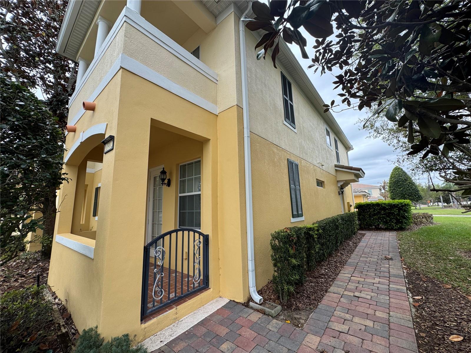 Image 3 of 54 For 11902 Lorenza Lane