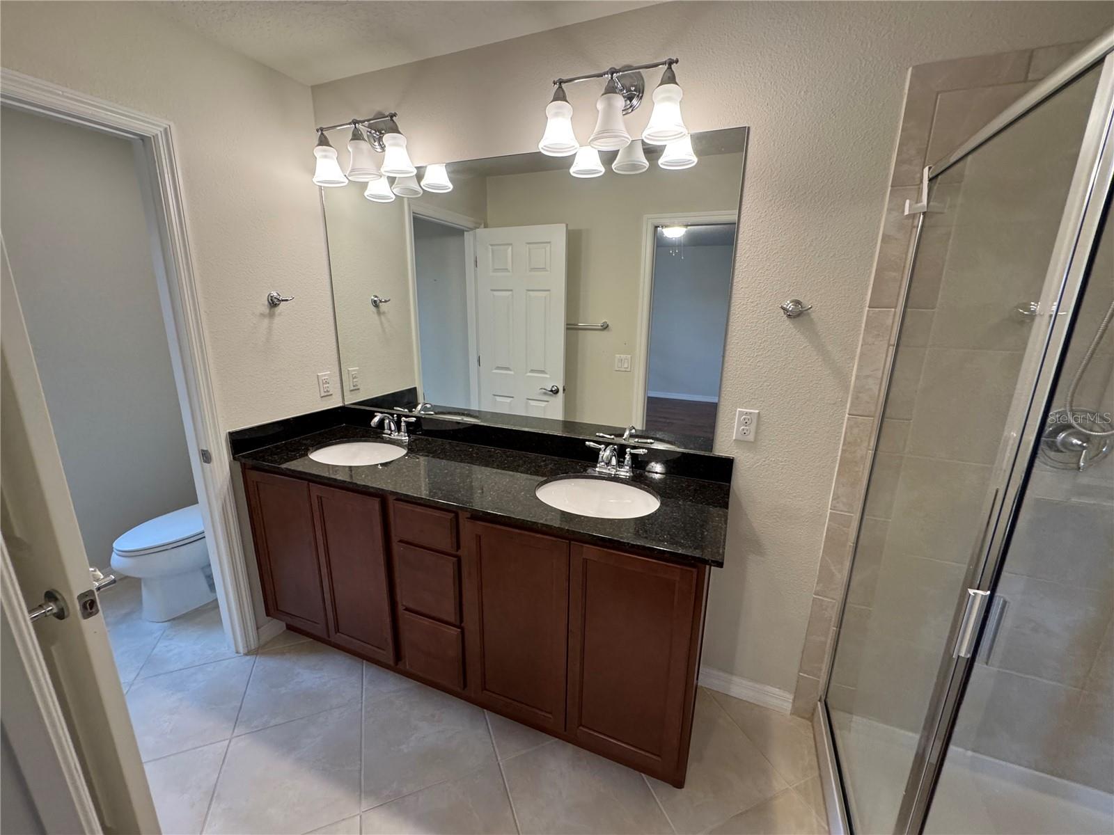 Image 35 of 54 For 11902 Lorenza Lane