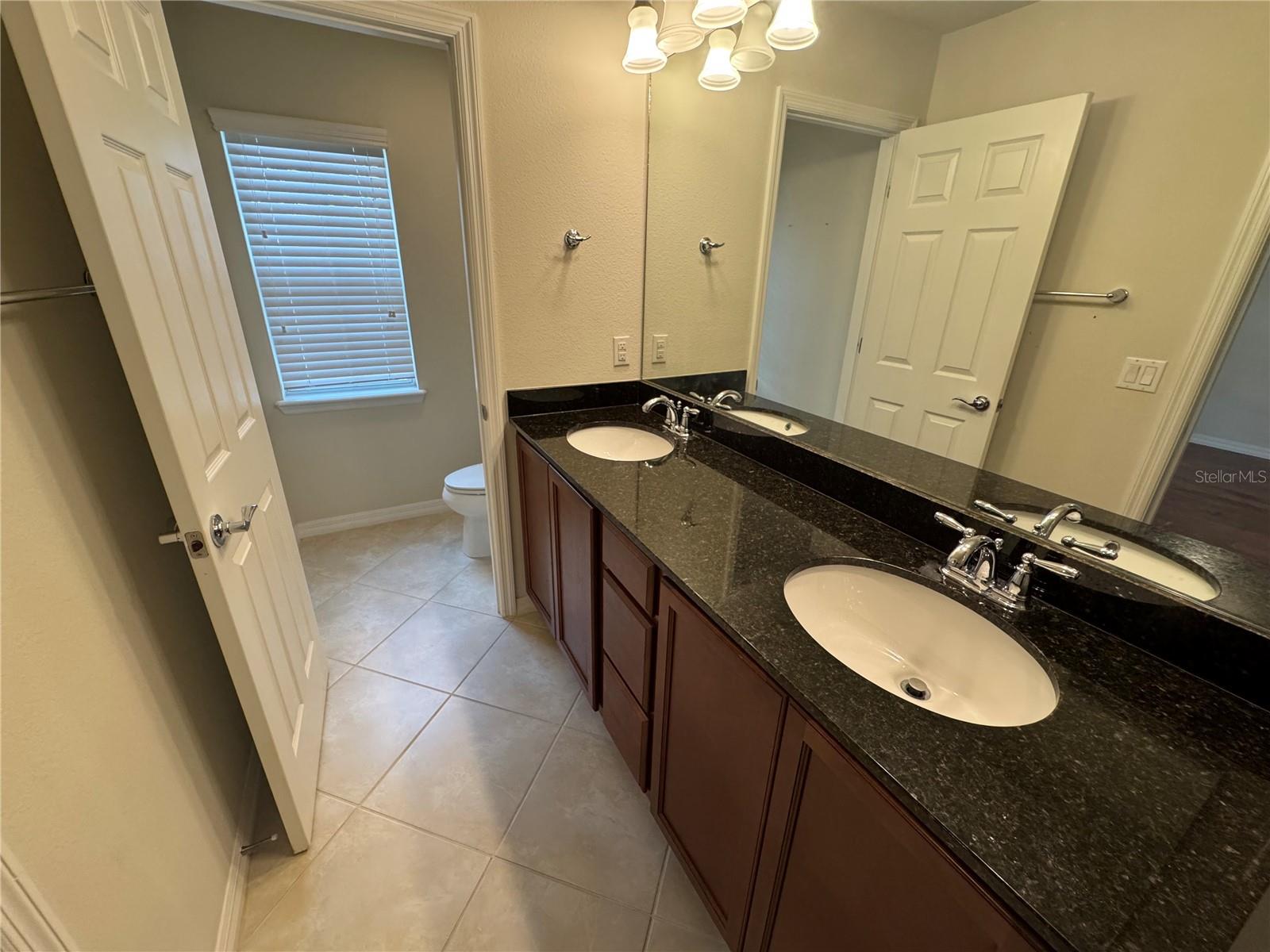 Image 36 of 54 For 11902 Lorenza Lane