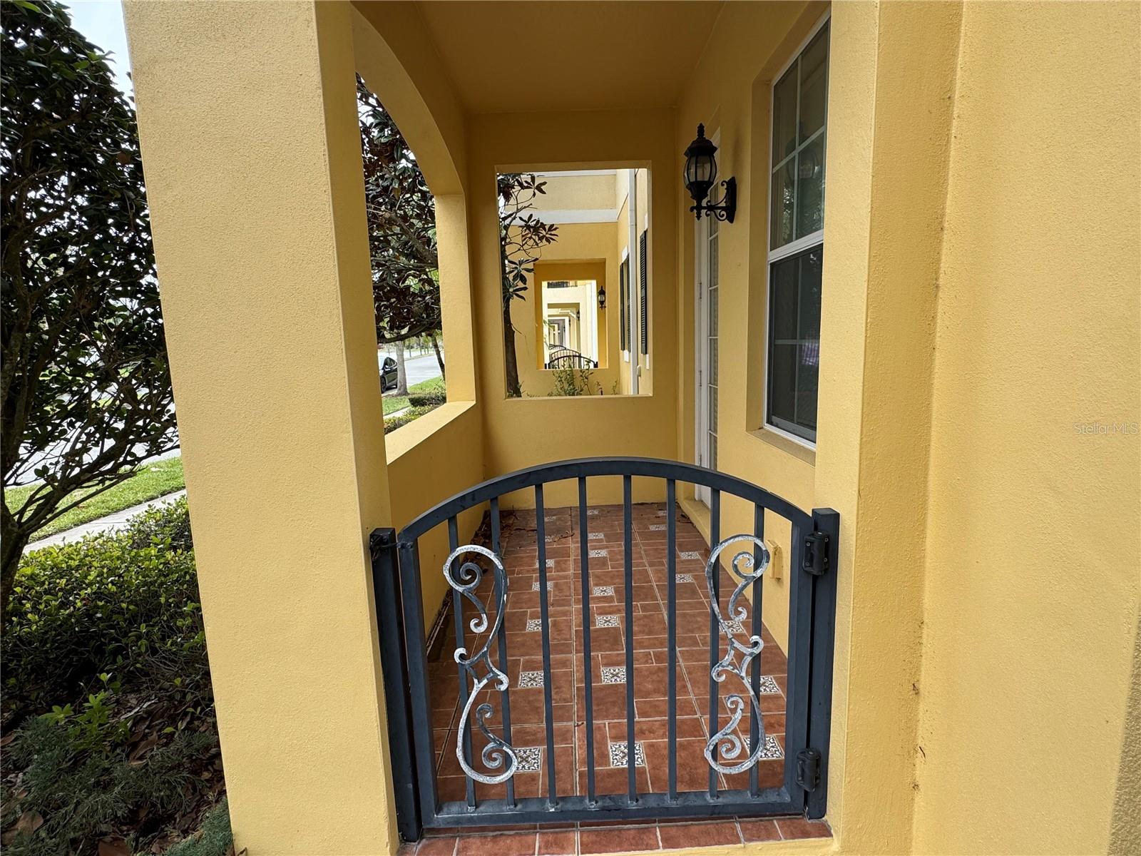 Image 4 of 54 For 11902 Lorenza Lane