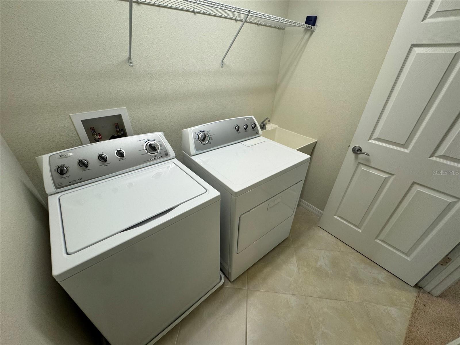 Image 41 of 54 For 11902 Lorenza Lane