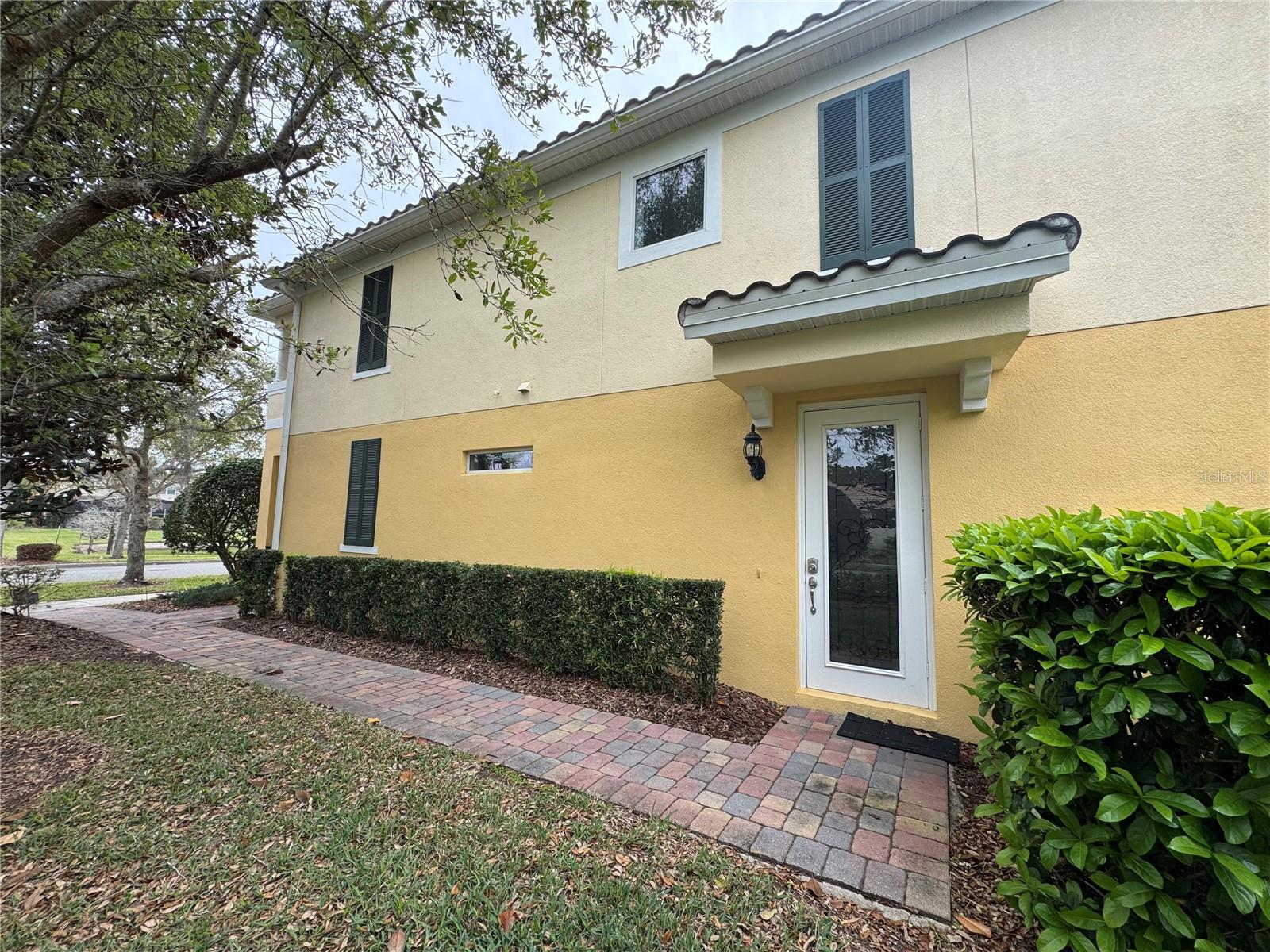 Image 6 of 54 For 11902 Lorenza Lane