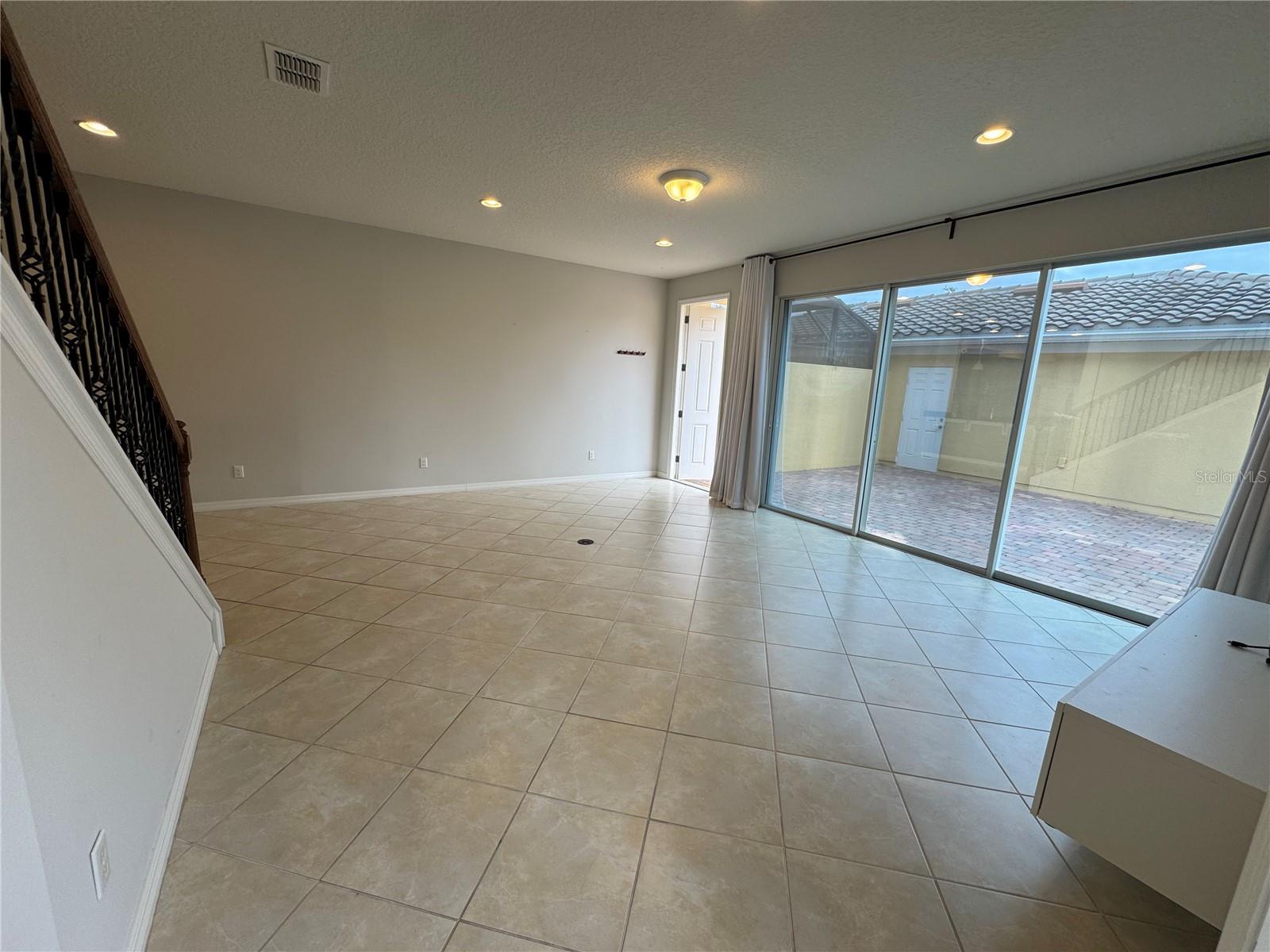 Image 9 of 54 For 11902 Lorenza Lane