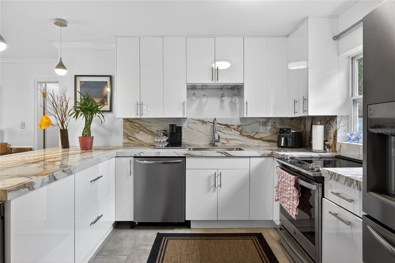 Image 18 of 25 For 1632 Pinewood Drive