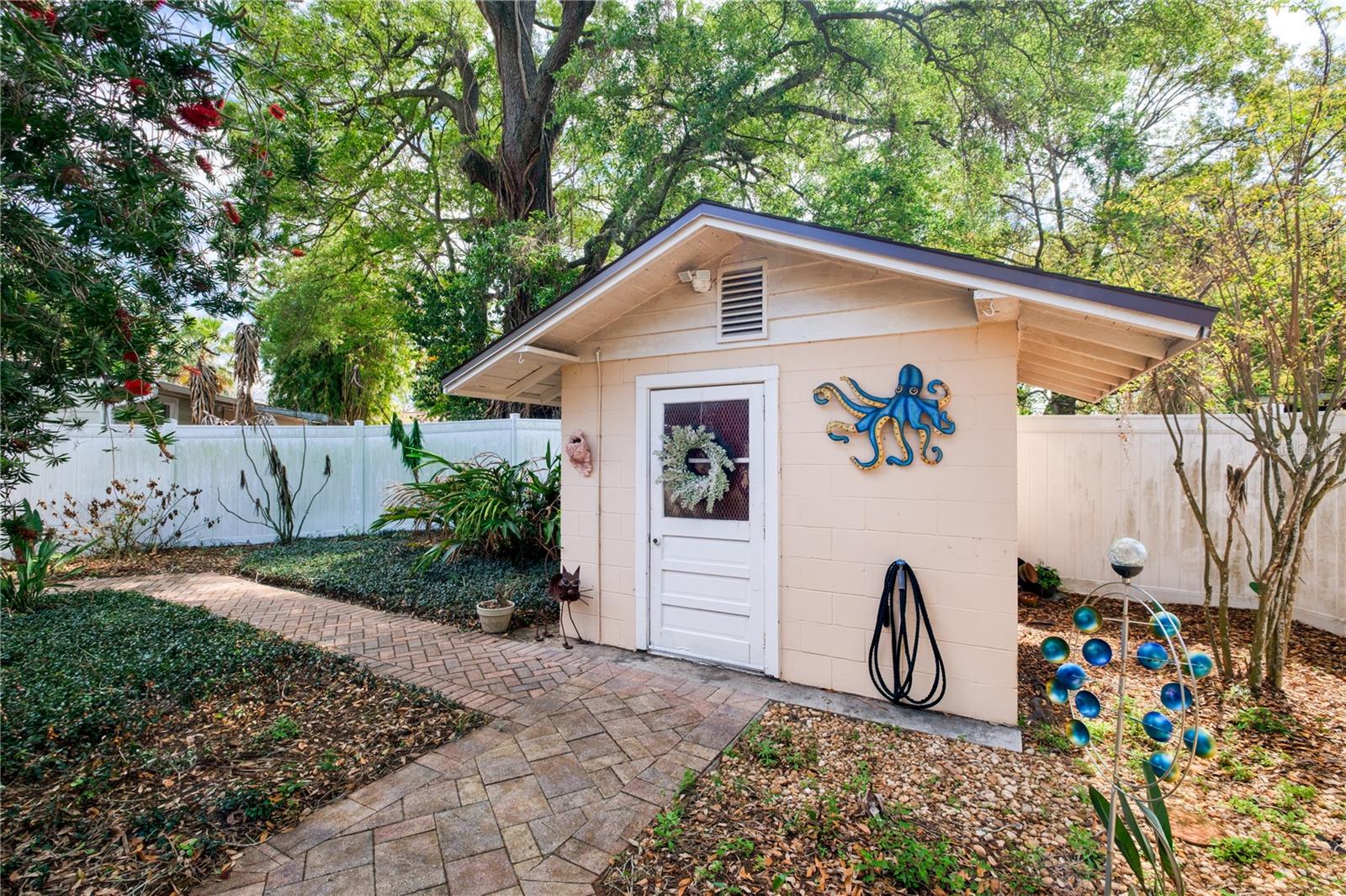 Image 23 of 25 For 1632 Pinewood Drive