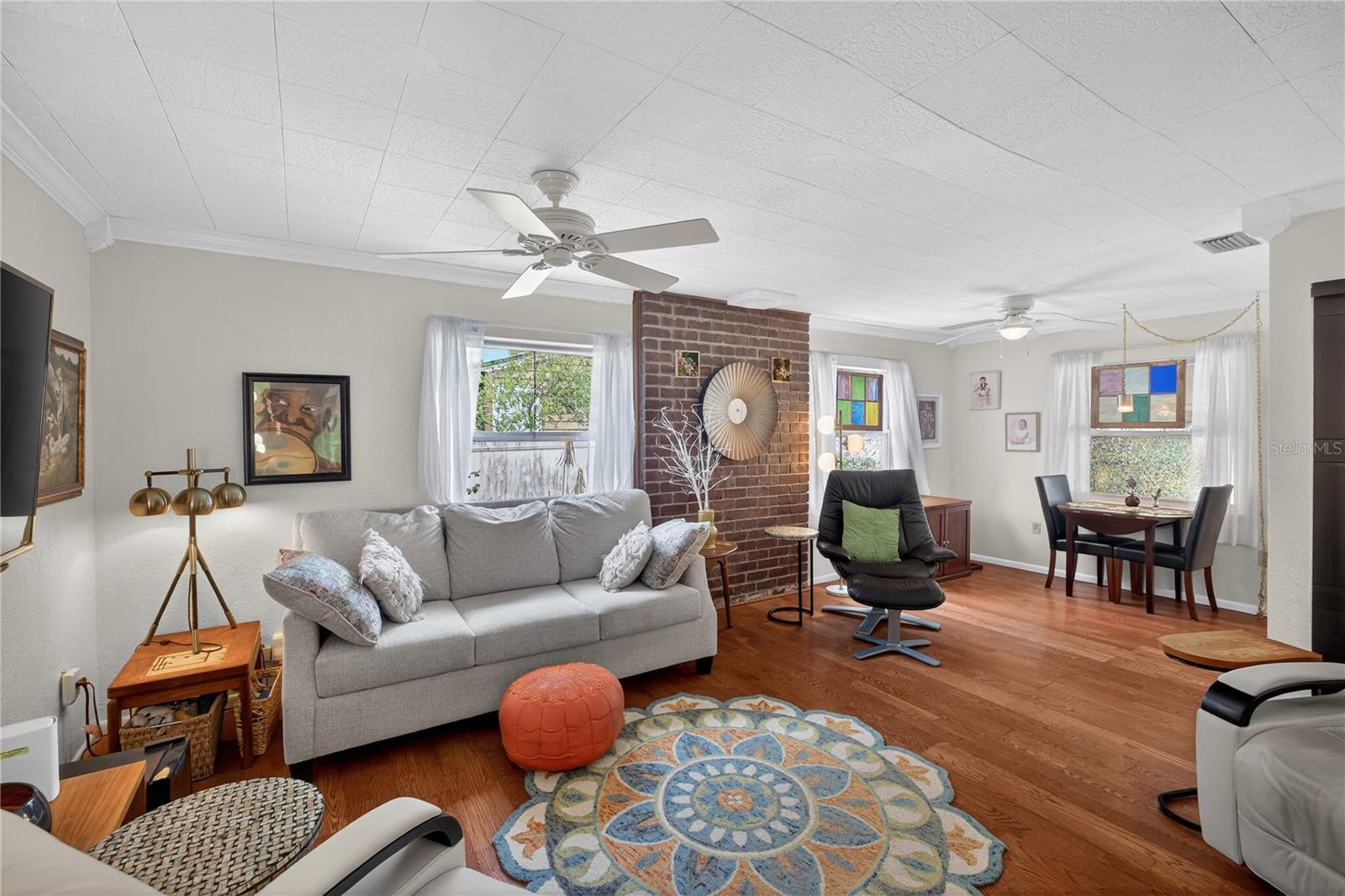 Image 4 of 25 For 1632 Pinewood Drive