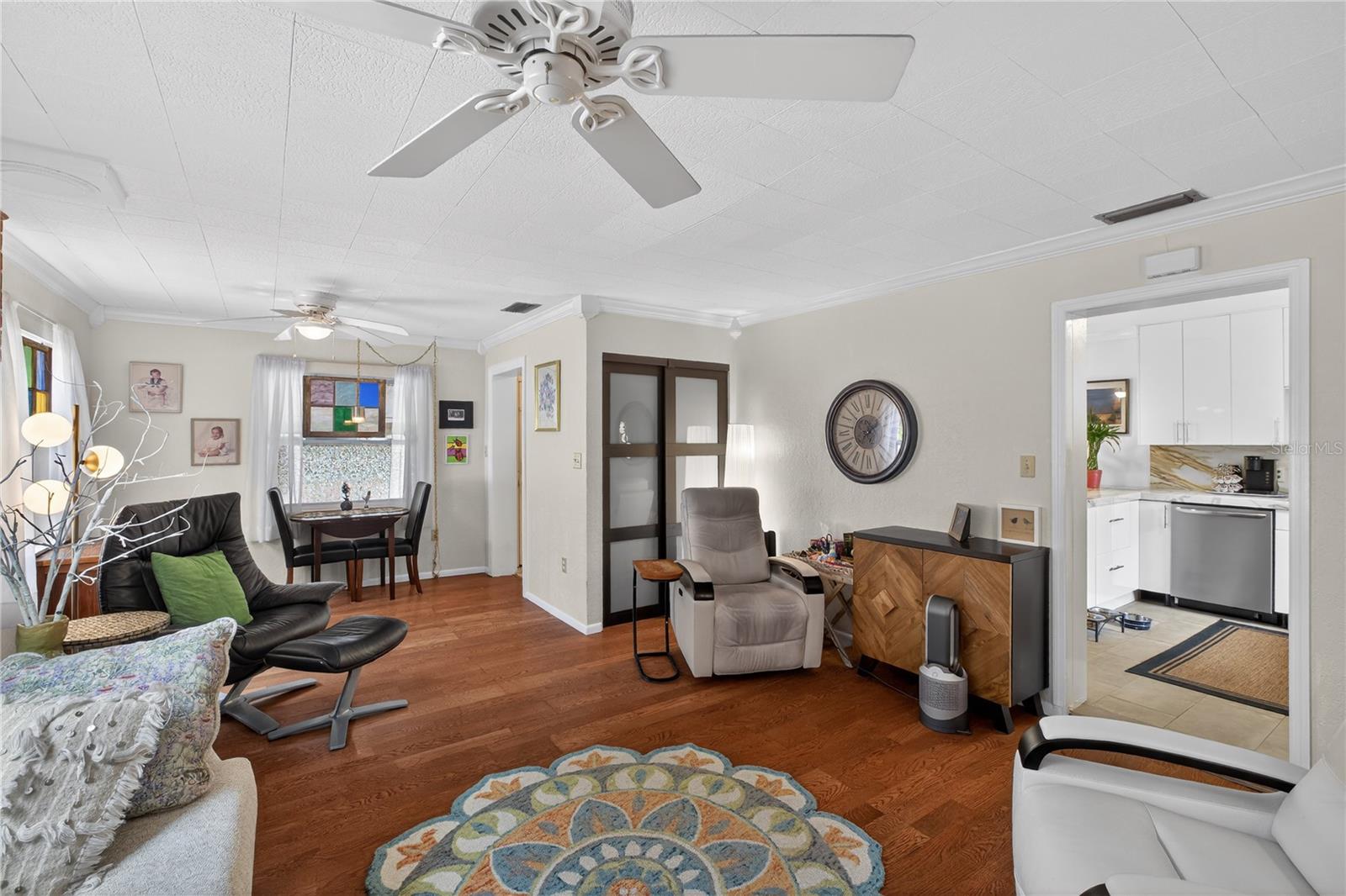 Image 7 of 25 For 1632 Pinewood Drive