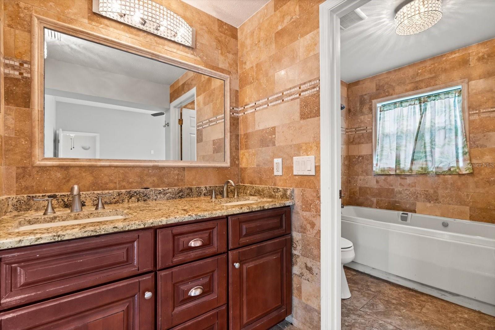 Image 25 of 30 For 443 Hamptoncrest Circle 107