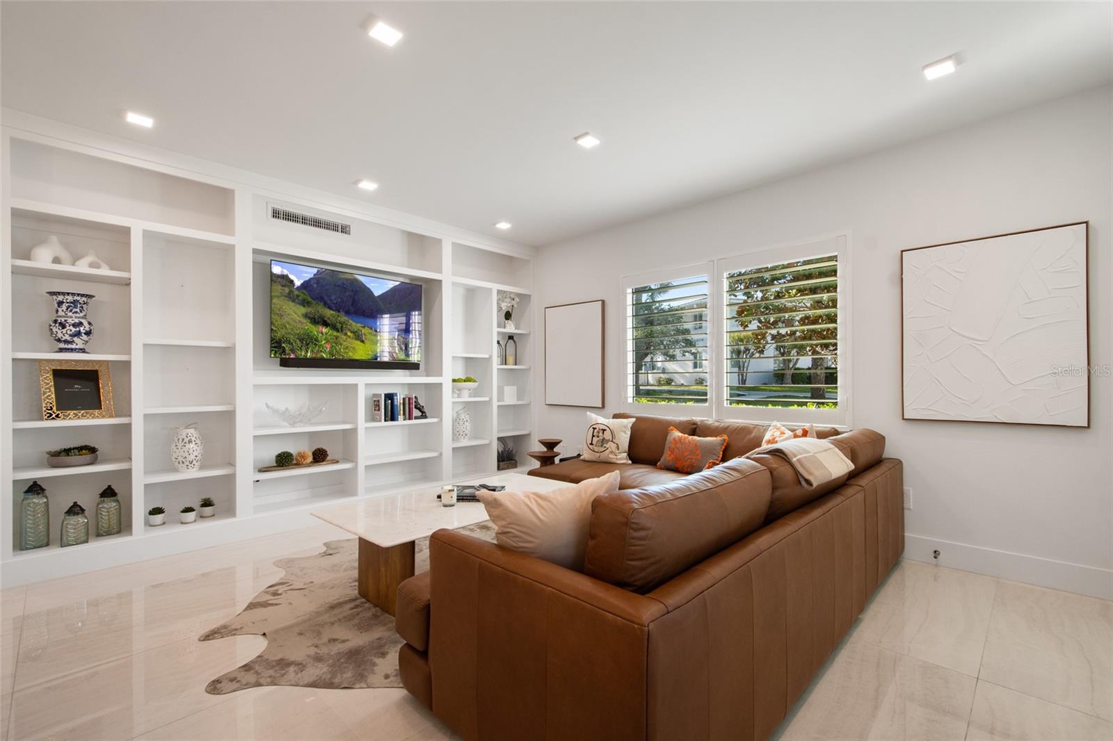 Image 13 of 64 For 1140 Orlando Avenue F8