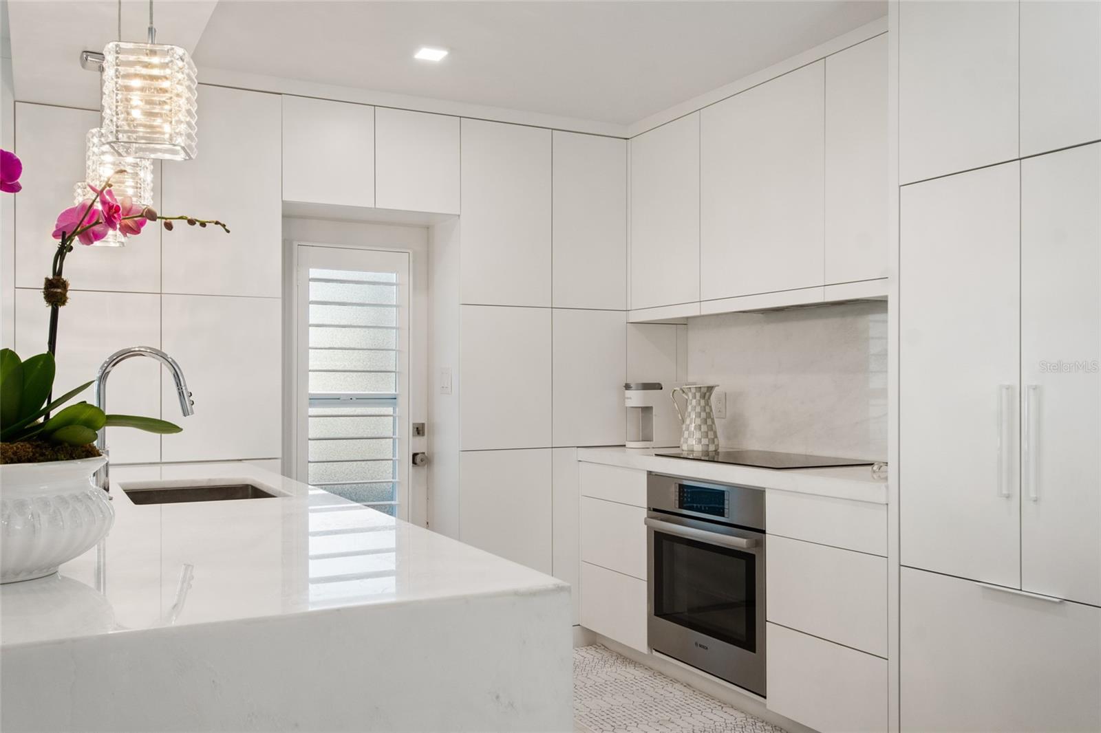 Image 23 of 64 For 1140 Orlando Avenue F8