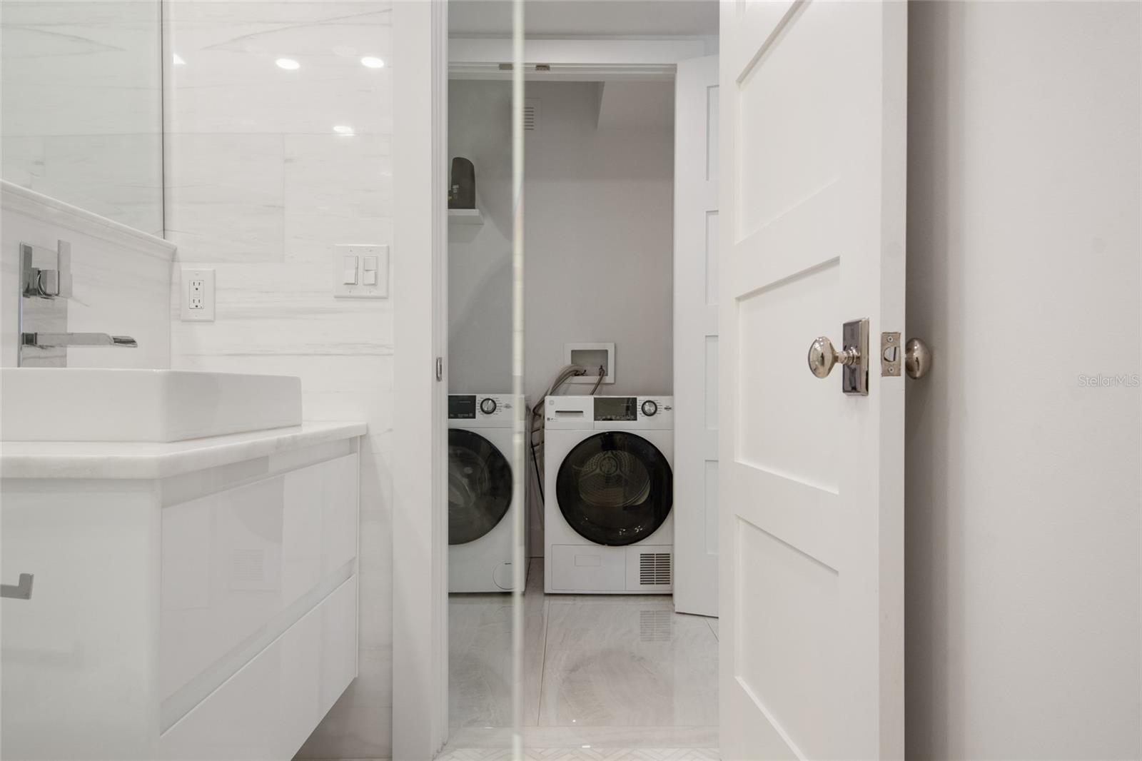 Image 46 of 64 For 1140 Orlando Avenue F8